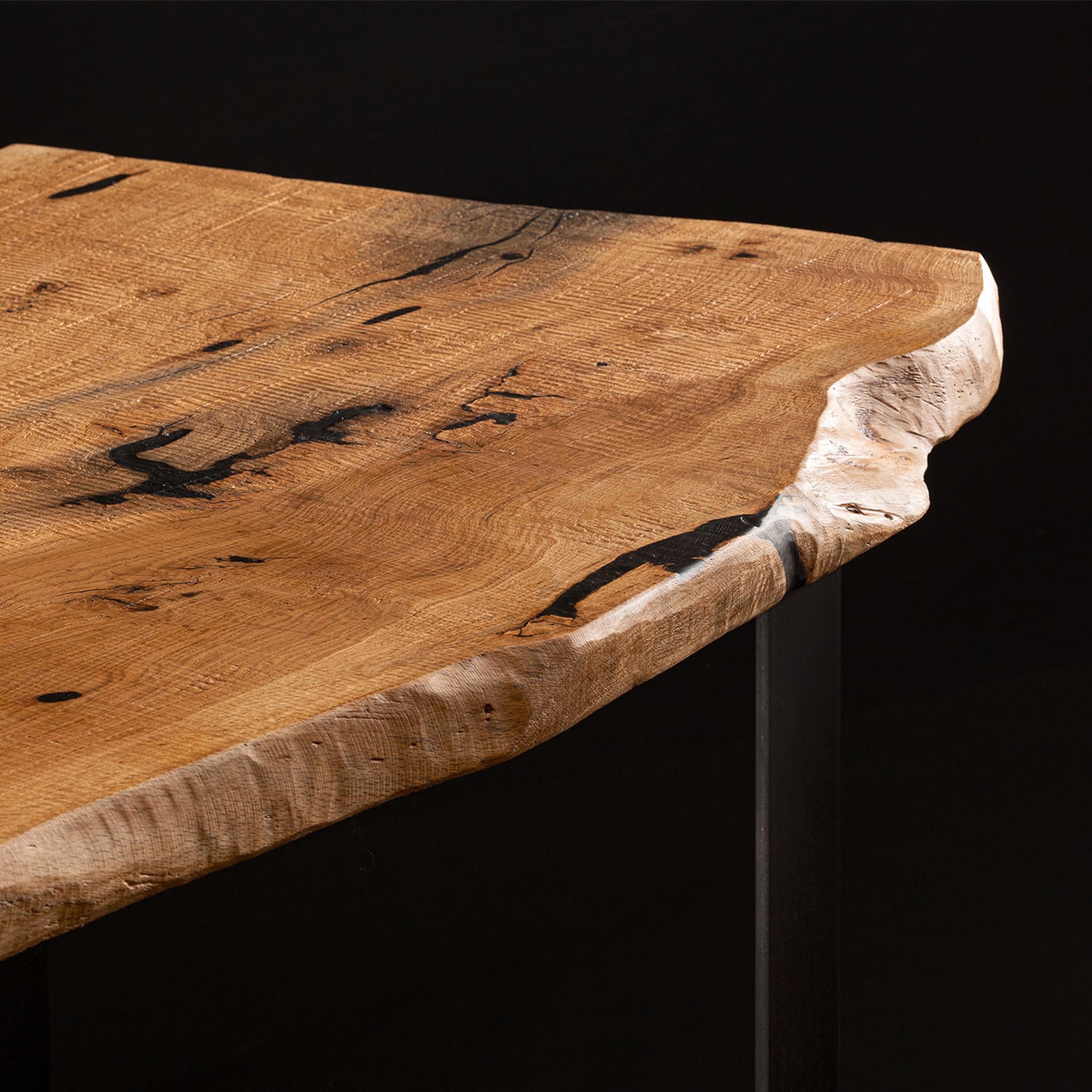 Oak dining table #2 - Alternative view 1
