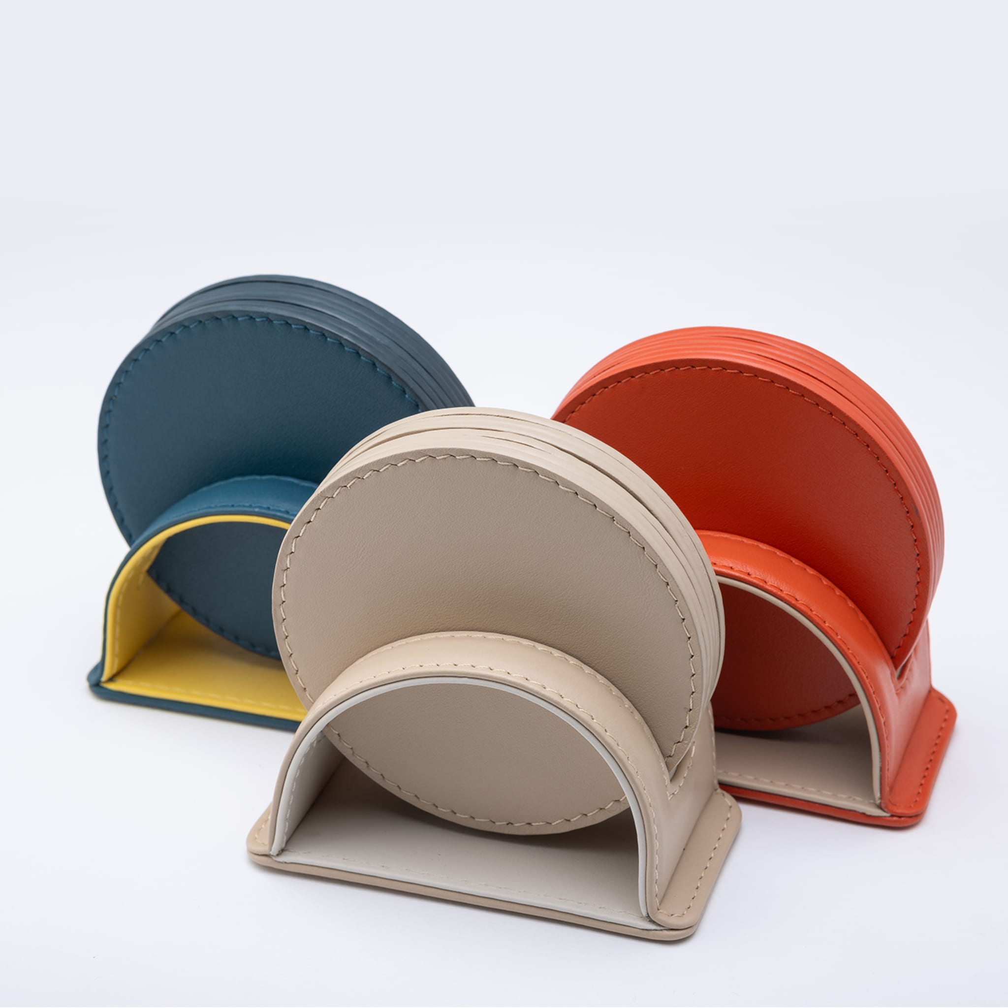 Set of 6 Dalì Soft Spritz Orange and Cappuccino Beige Round Coasters - Alternative view 3