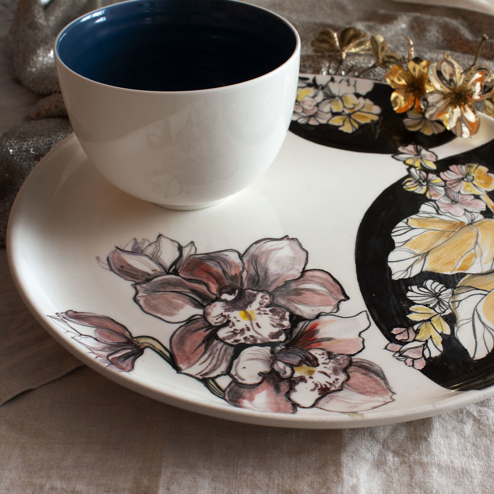 Haiku Floral Charger Plate - Alternative view 1