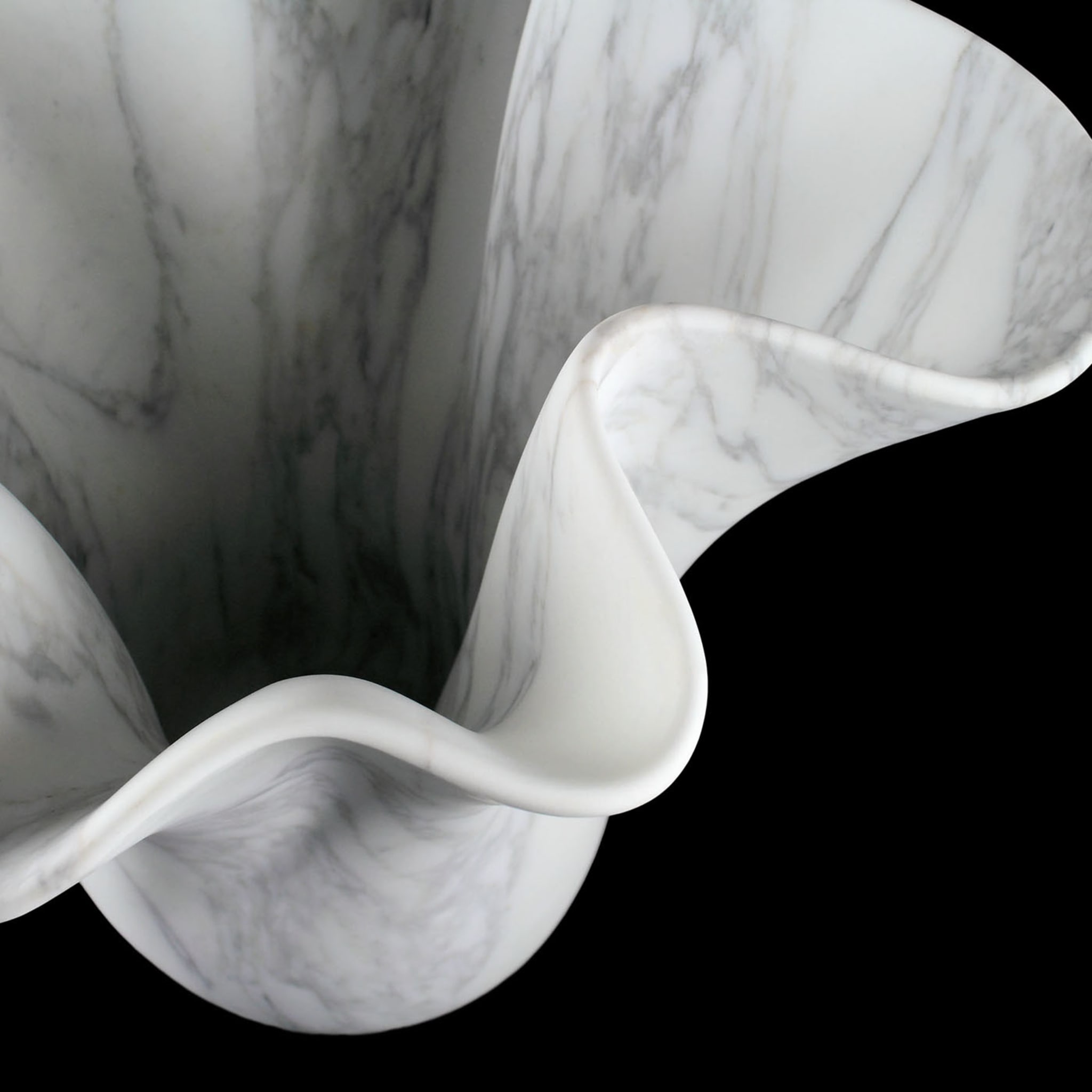 PV05 Vaso in marmo Arabescato - Vista alternativa 2