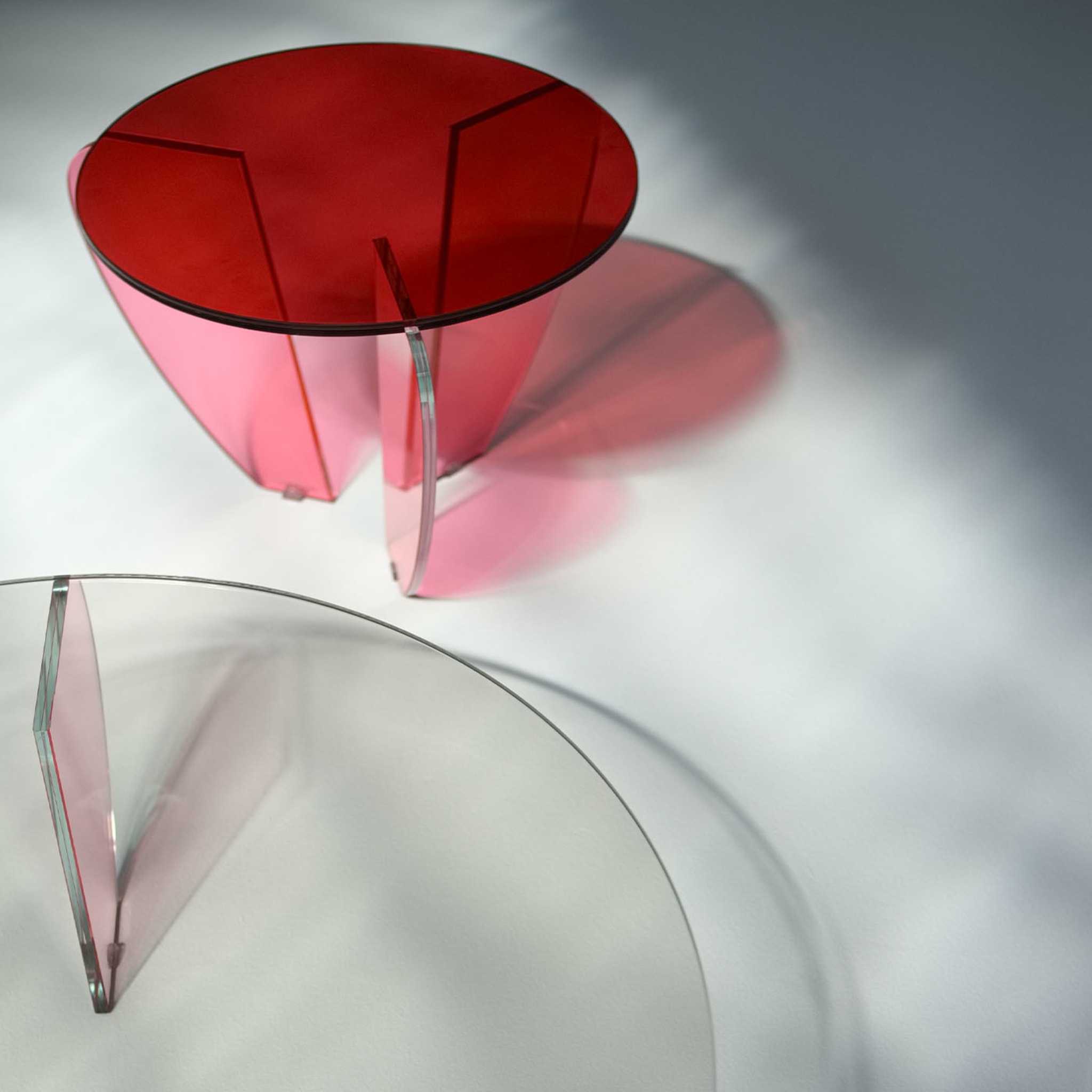 Teo Small Colored Side Table by Andrea Petterini - Alternative view 2