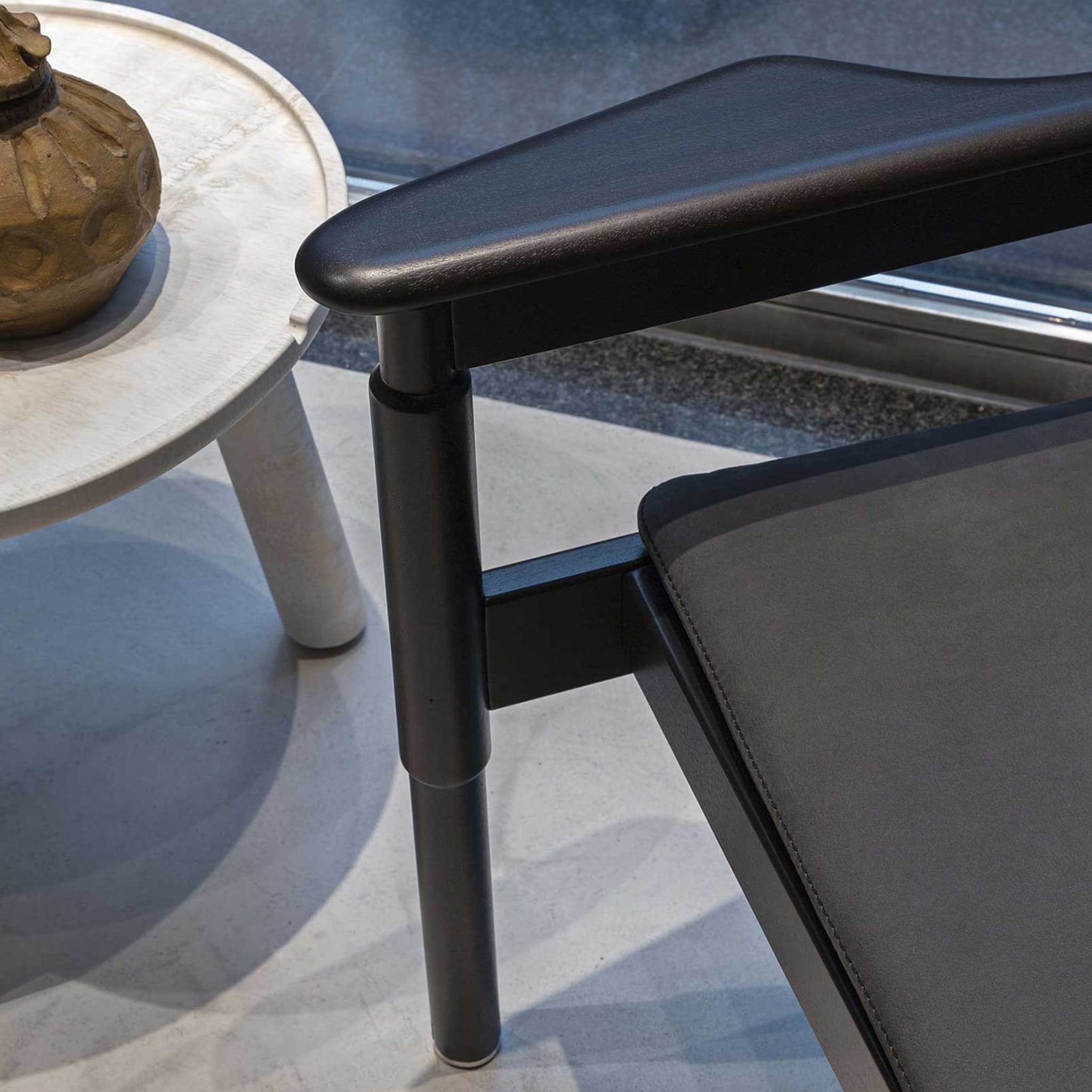 Levante Dark Leather Chair by Massimo Castagna #6 - Alternative view 5