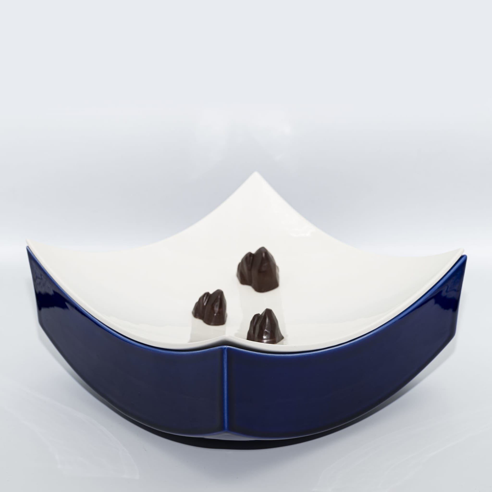 Wave Blue & White Bonbon Bowl by Cristian Visentin - Alternative view 4