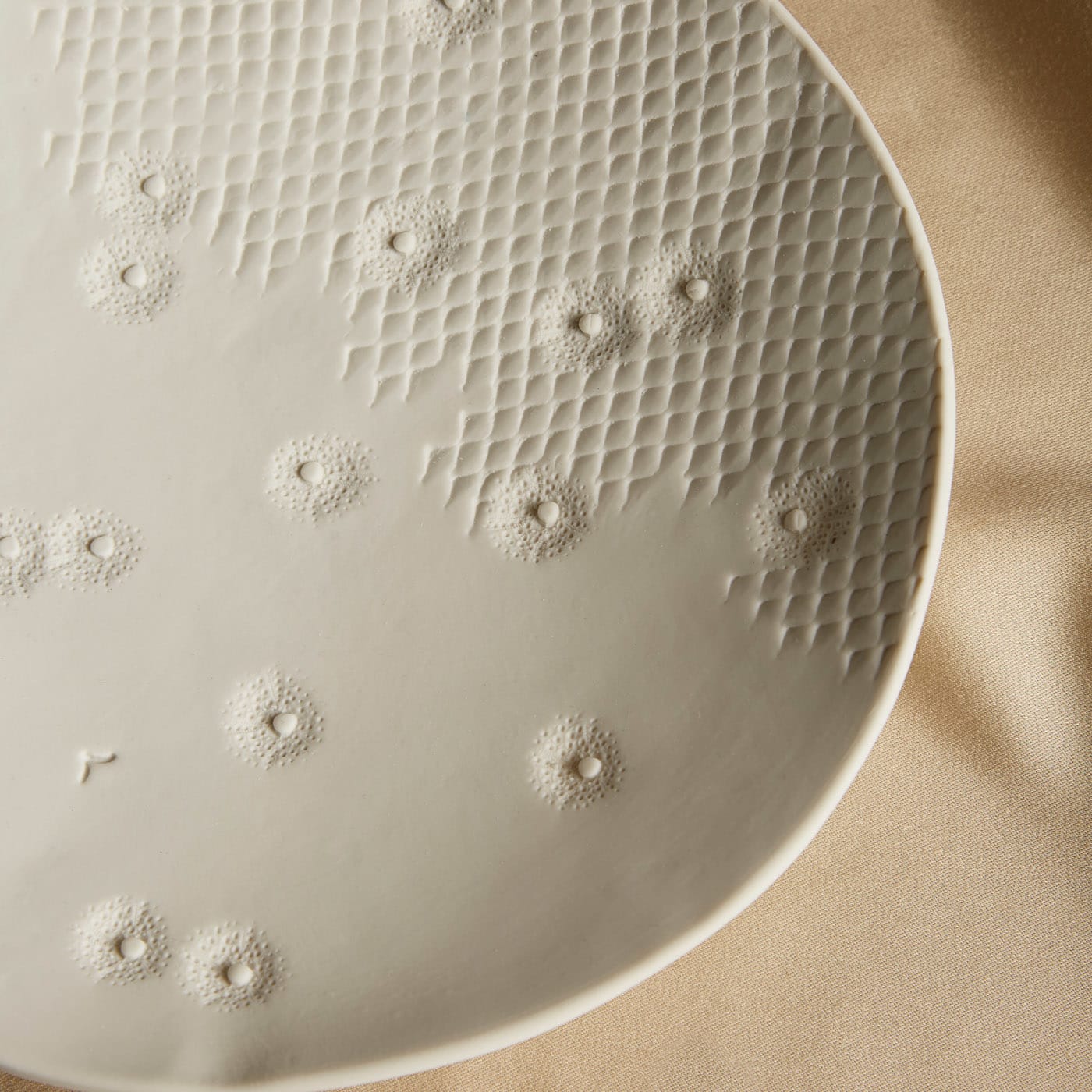 Contaminazioni Set of 2 Decorative Plates #1 - Federica Ramacciotti Atelier