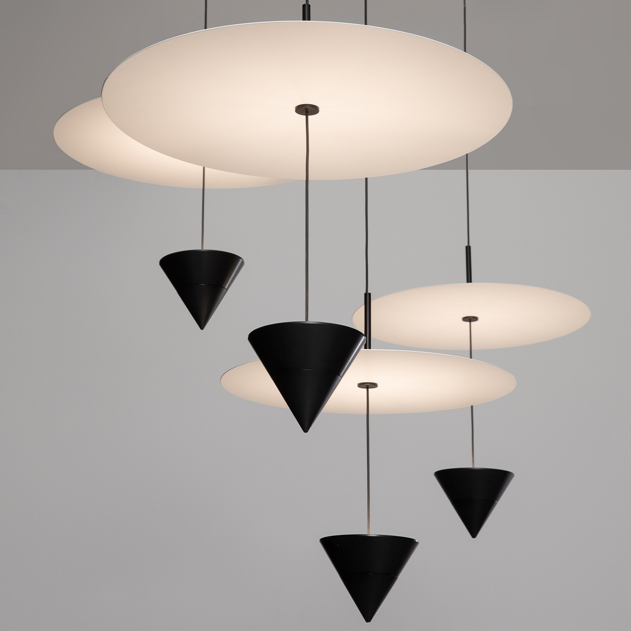 Stralunata Small Pendant Lamp by Matteo Ugolini - Alternative view 1