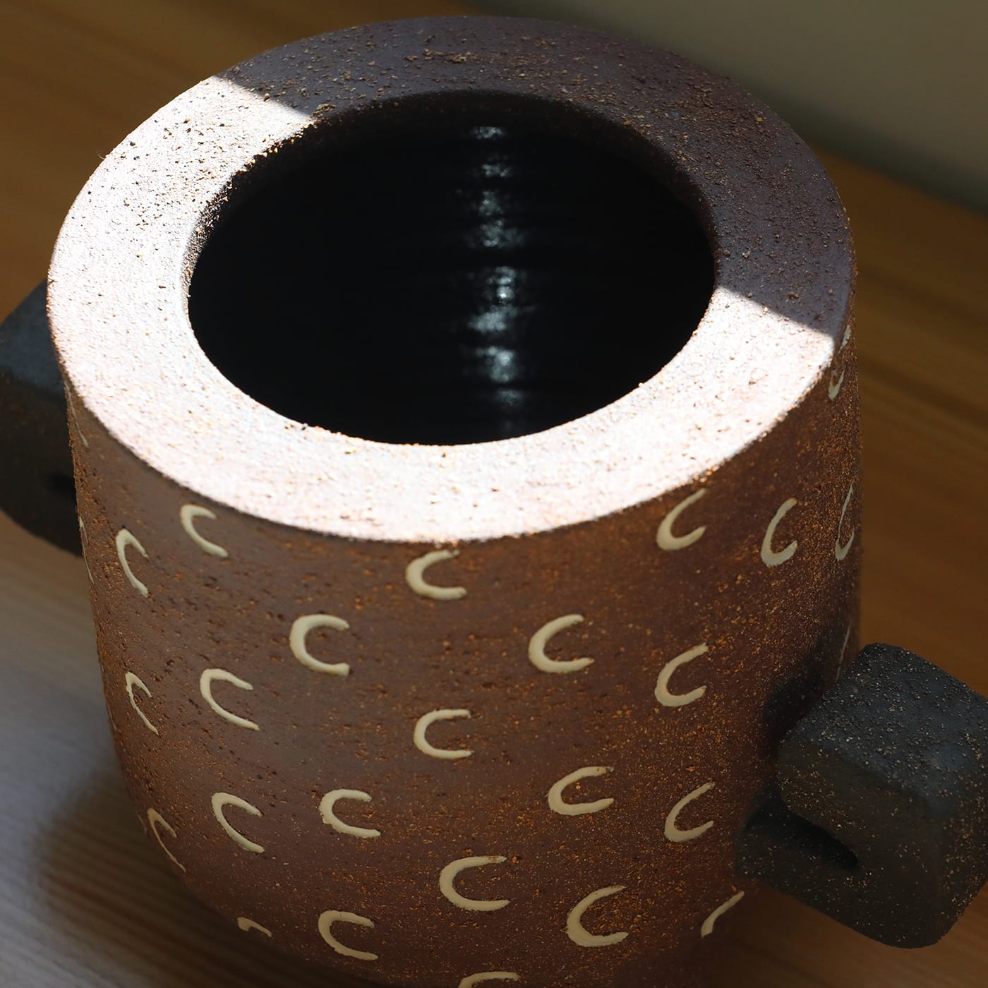 Tauro Ceramic Vase by Clémence Seilles - Stromboli Design