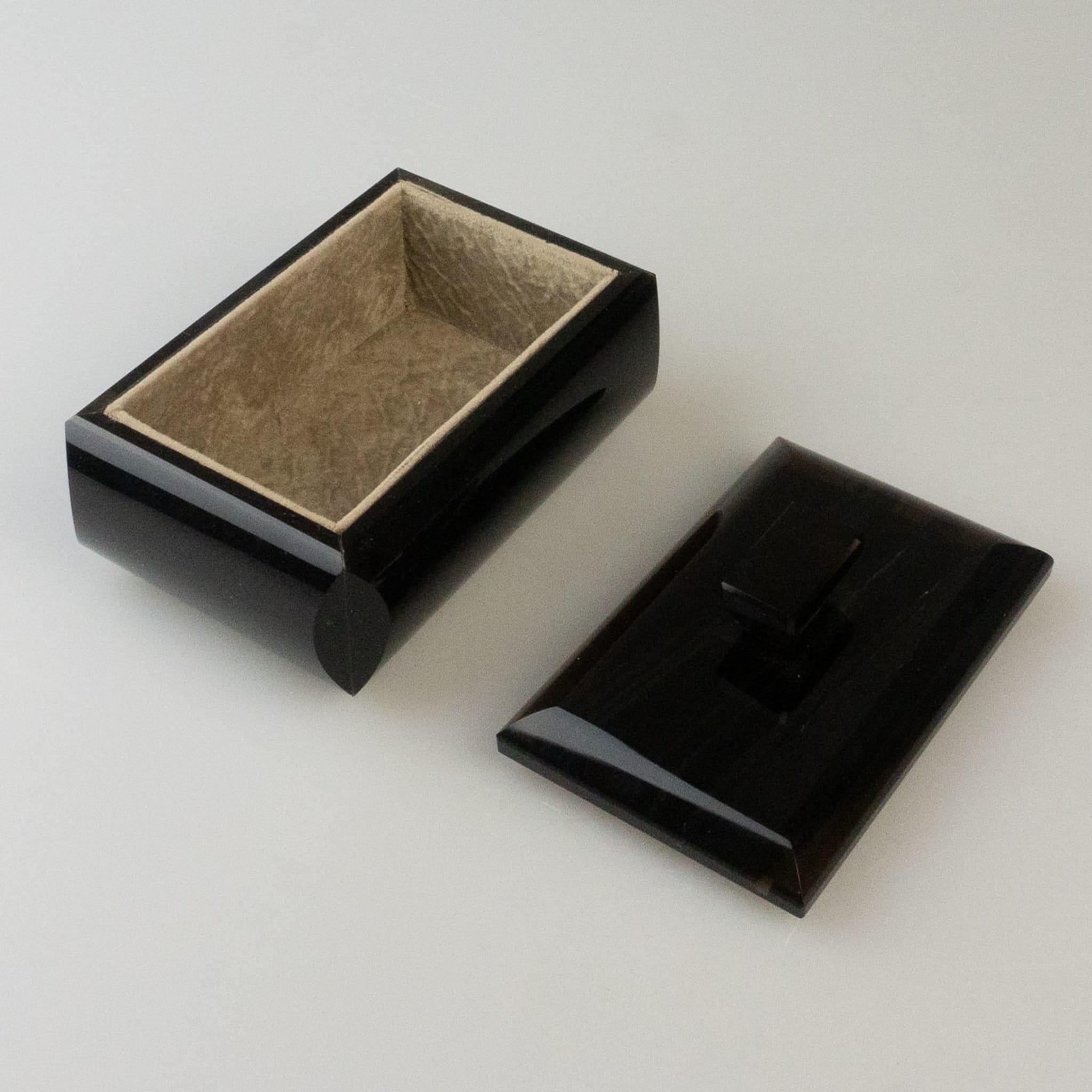 Boîte rectangulaire en obsidienne - Vue alternative 3