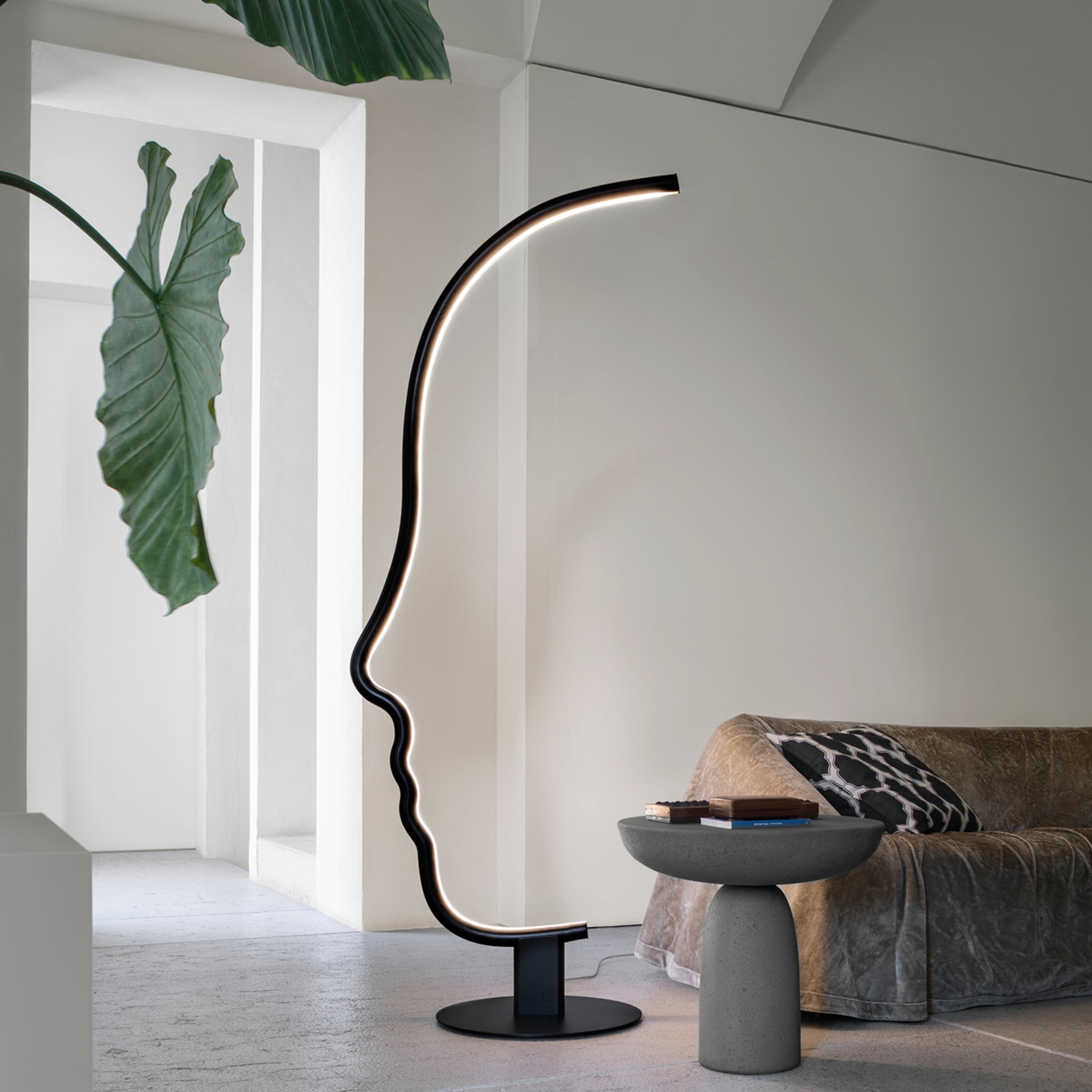 Vis a Vis Floor Lamp by Gregorio Facco - Alternative view 3