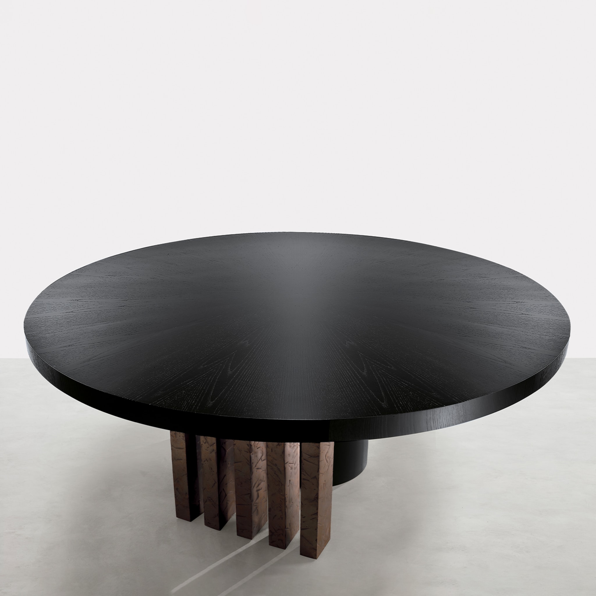 Ozark Round Table by Dainelli Studio - Alternative view 1