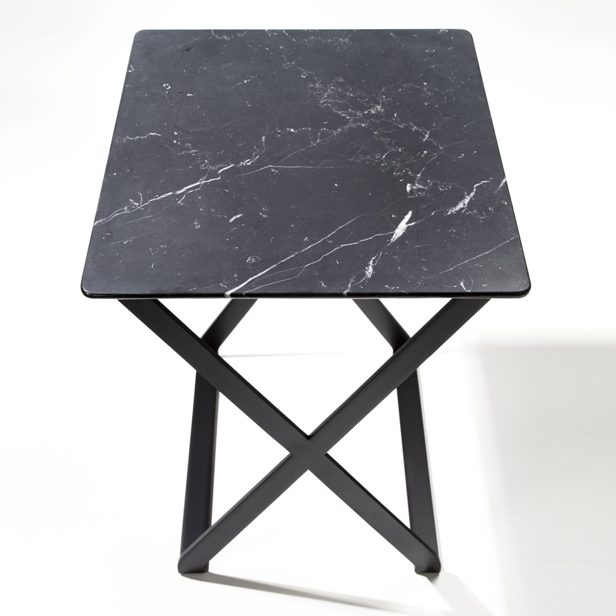 Crossover Marquinia marble side table - Alternative view 5