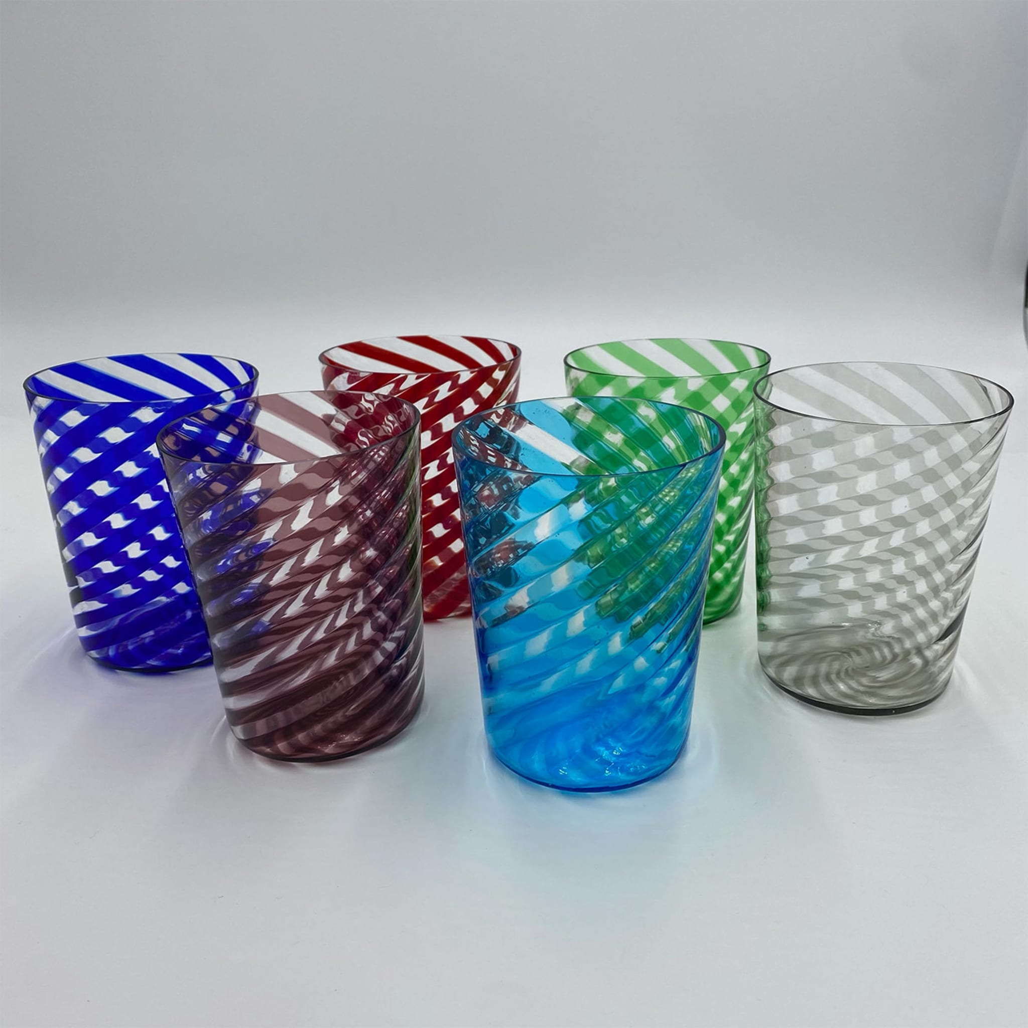 Set of 2 Spiral Purple Water Glasses - Alternative view 1