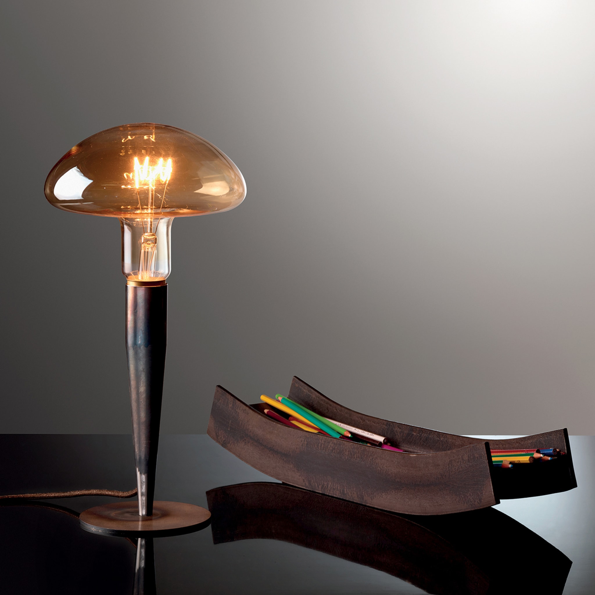 Unidea Table Lamp - Alternative view 2