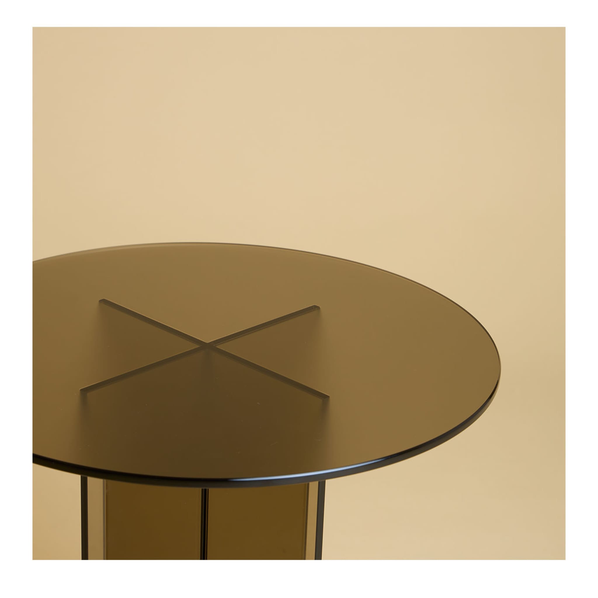 Table d'appoint en verre bronzé Amami - Vue alternative 1