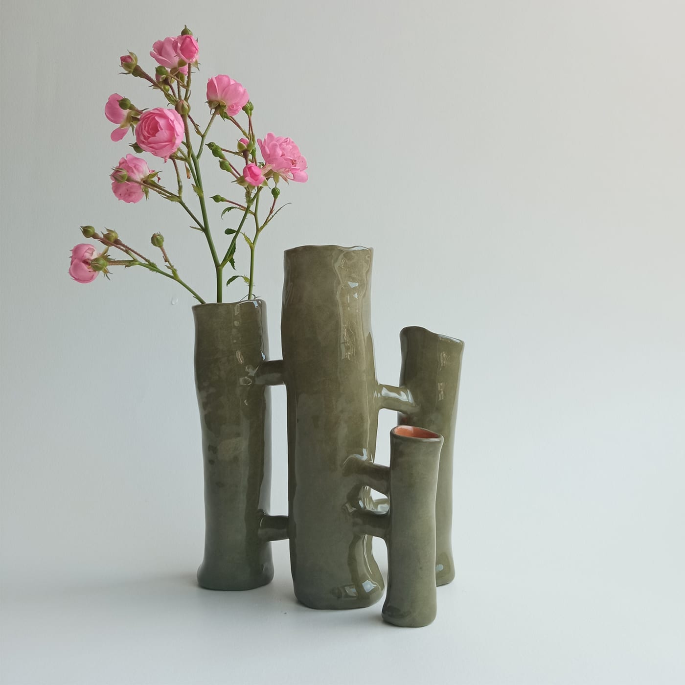 Vasi Comunicanti 4-Element Khaki-Green Vase/Sculpture Chiara Berta ...