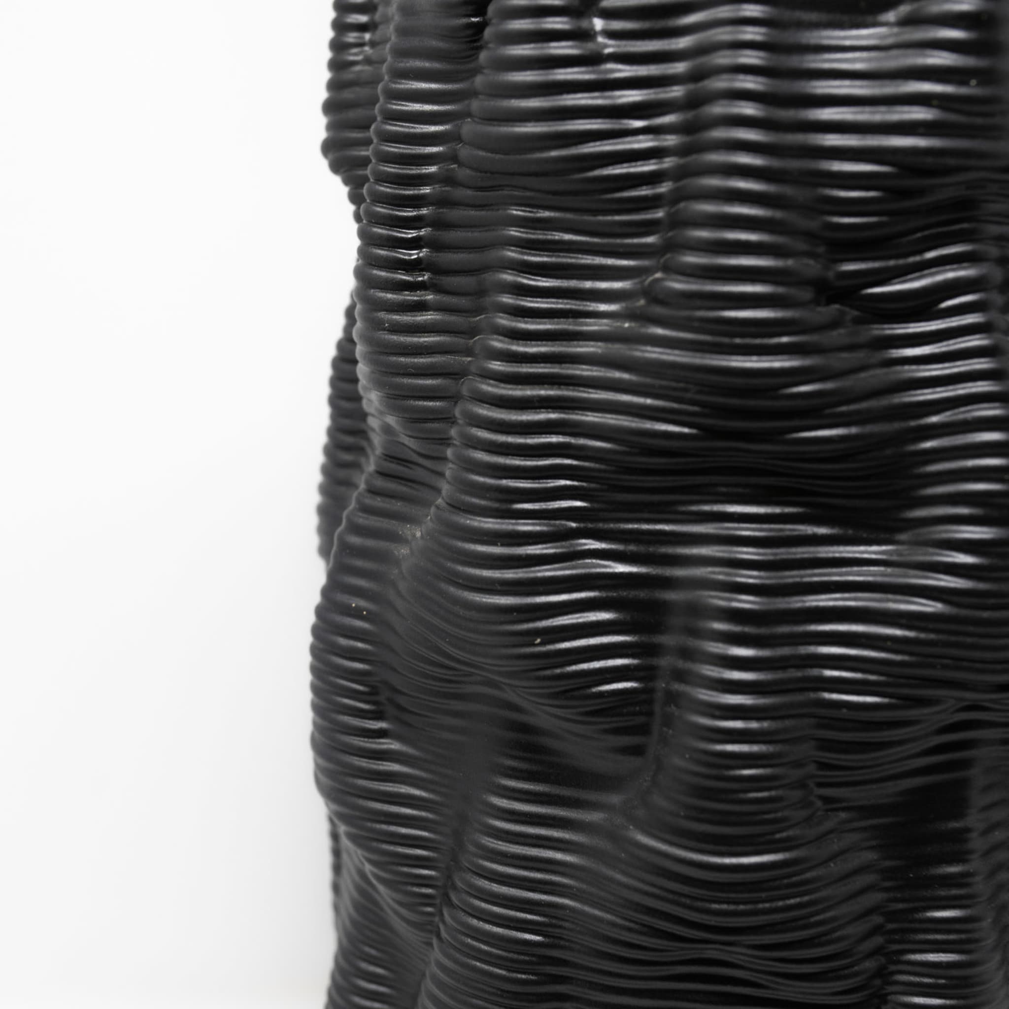Fiordo Black Vase - Alternative view 1