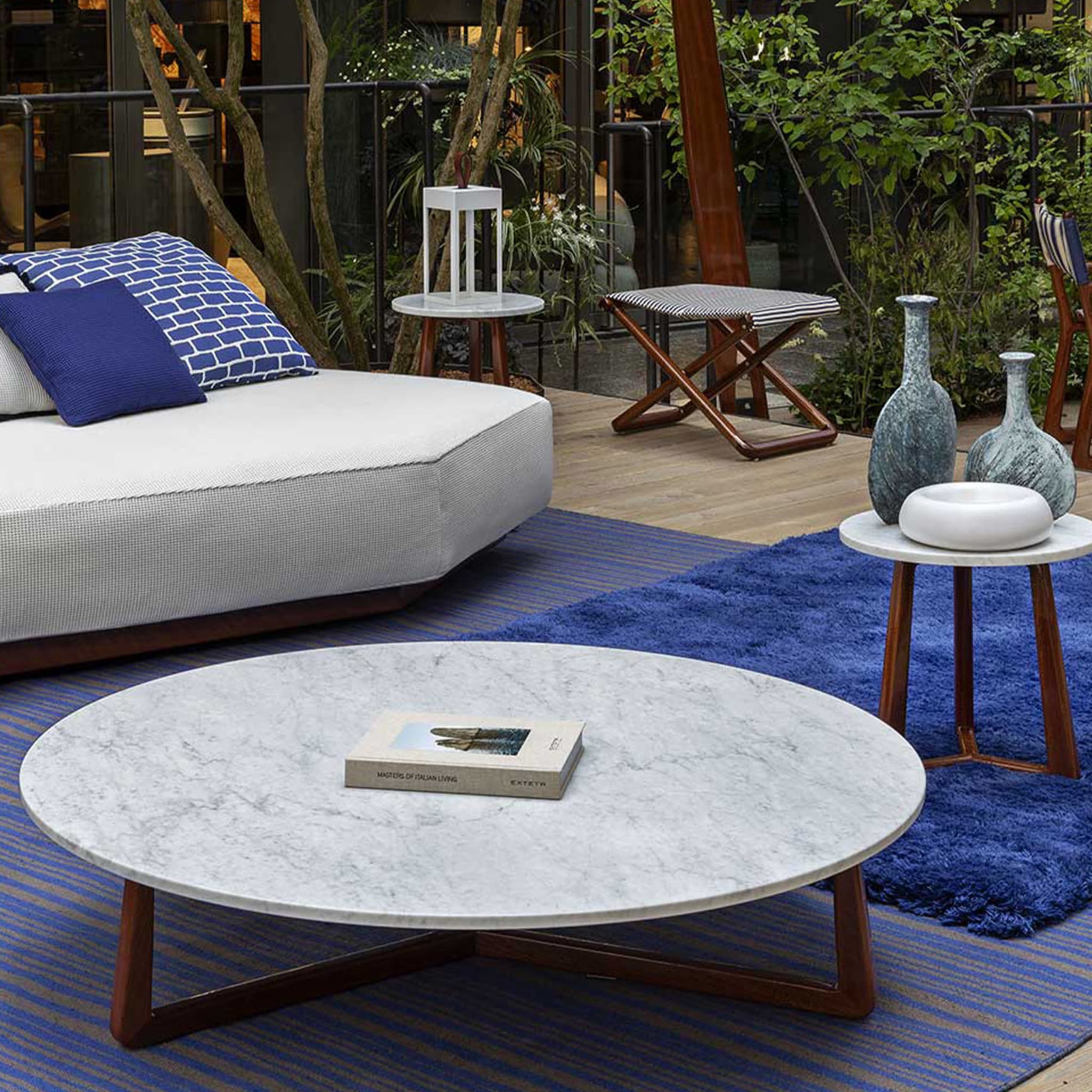 Sunset Round Lucido Mediterraneo + Carrara Coffee Table by Paola Navone - Alternative view 1