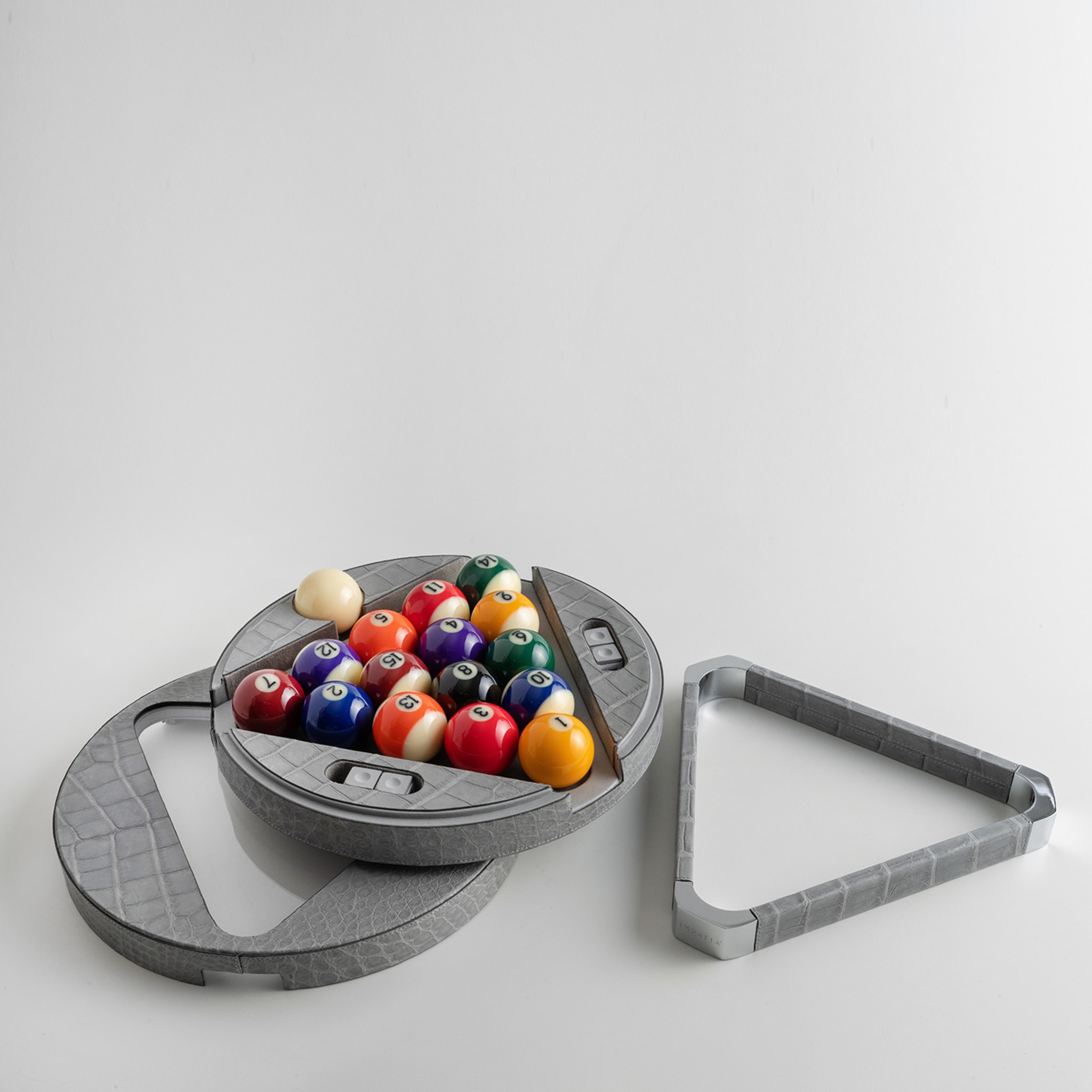 Billardspiel-Set aus grauem Leder  - Alternative Ansicht 3