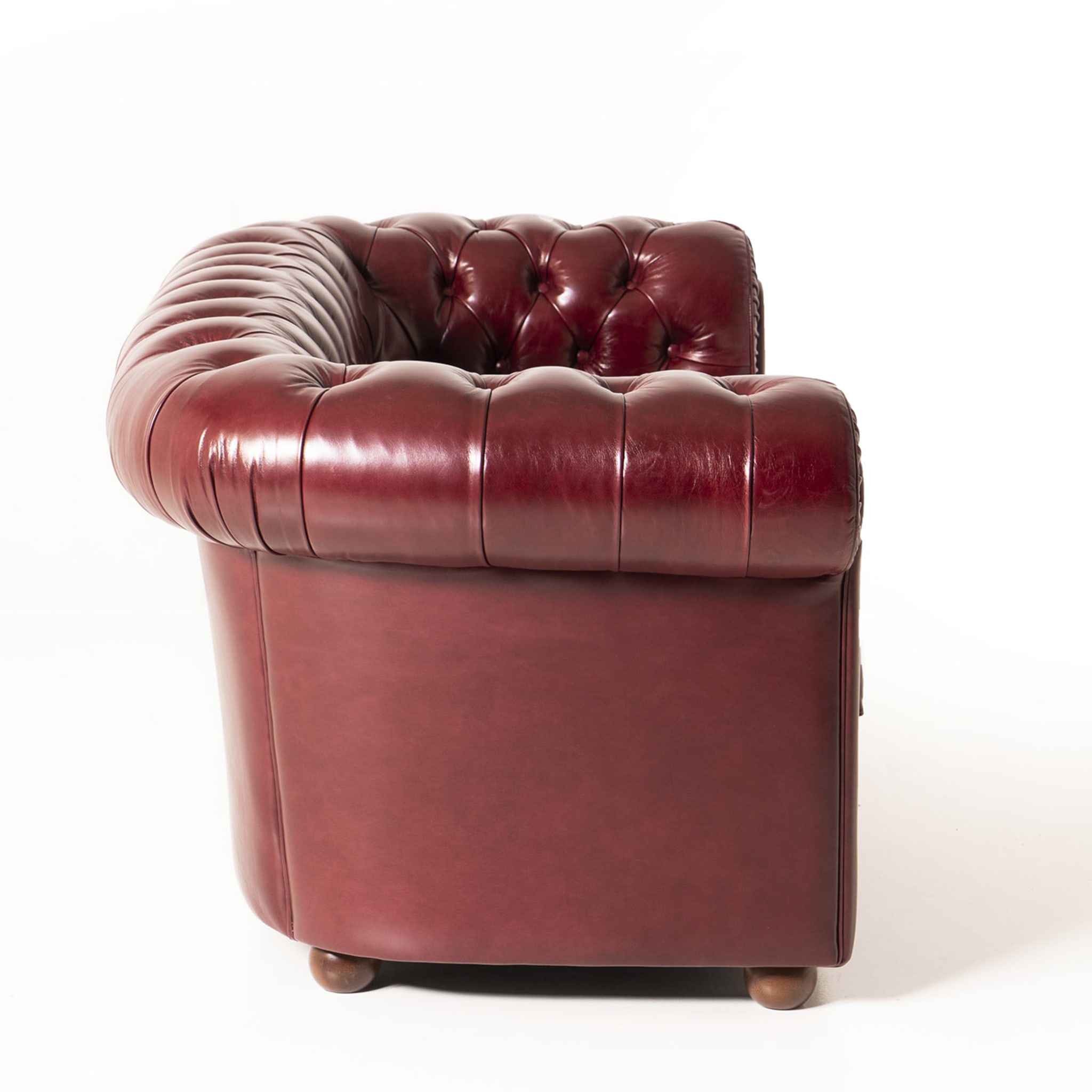 Chesterfield Bordeaux Leather Sofa - Alternative view 5