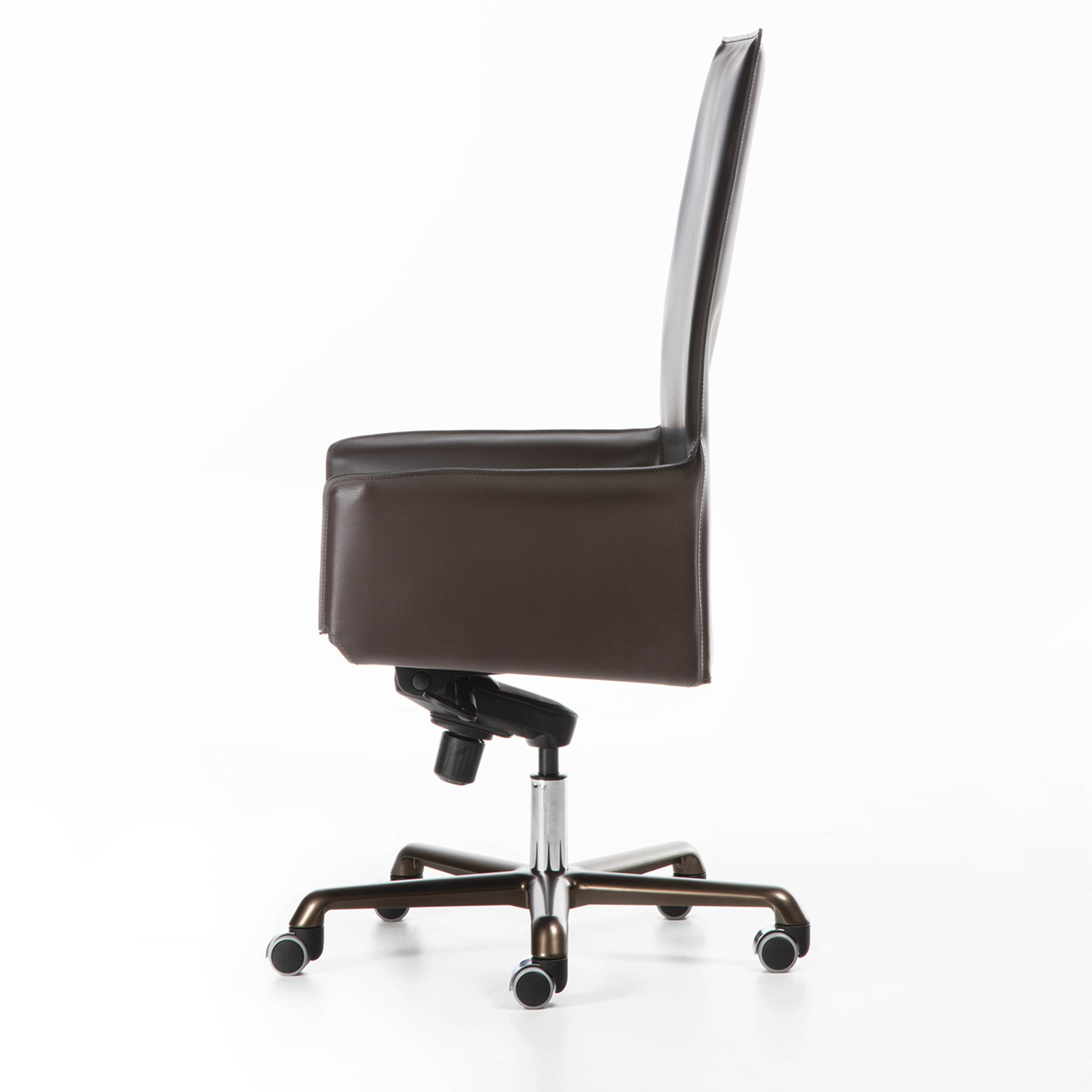 Pasqualina Swivel President Chair by Grassi&Bianchi and RedCreative - Alternative view 2