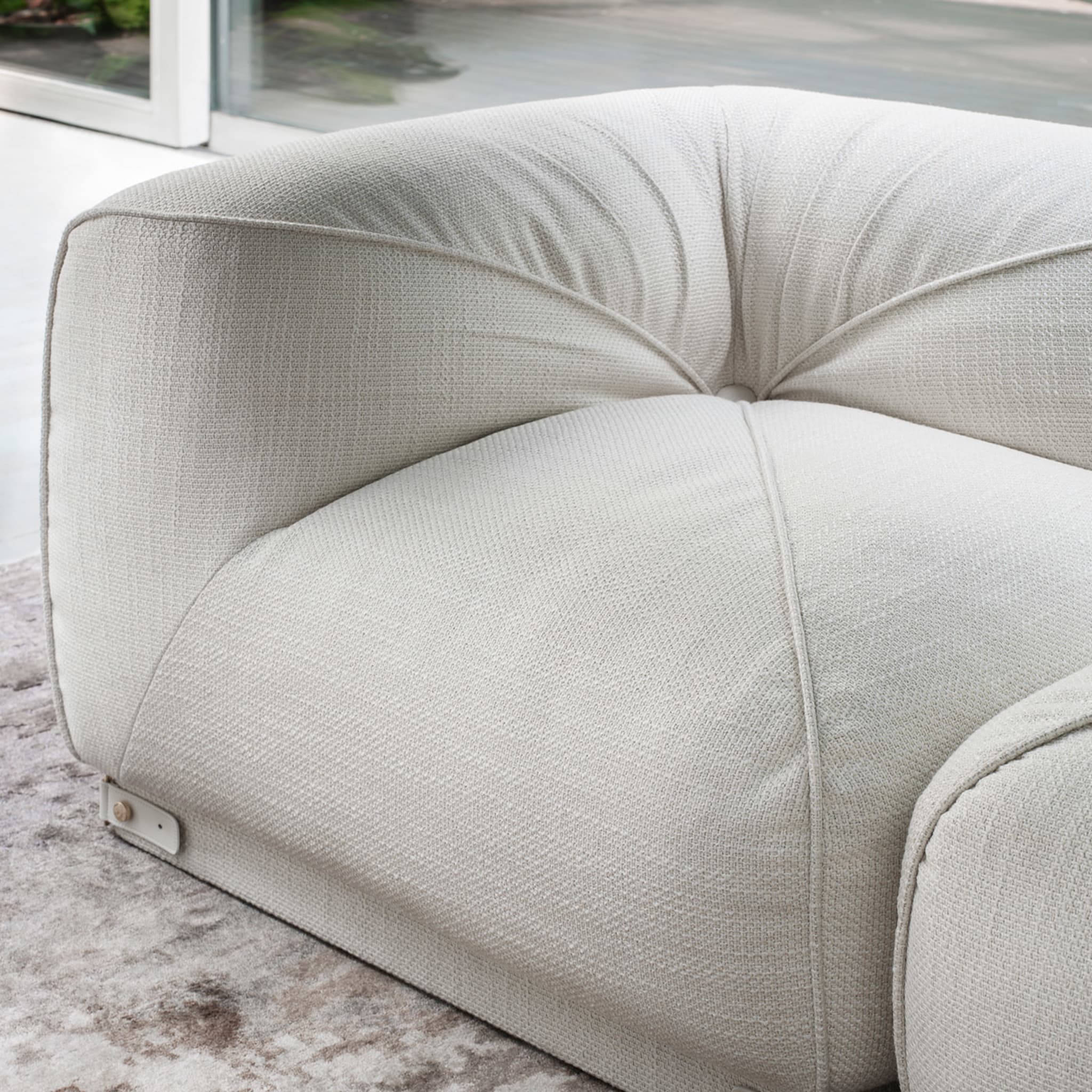 Leisure 4-Seater White Sofa by Lorenza Bozzoli - Alternative view 4