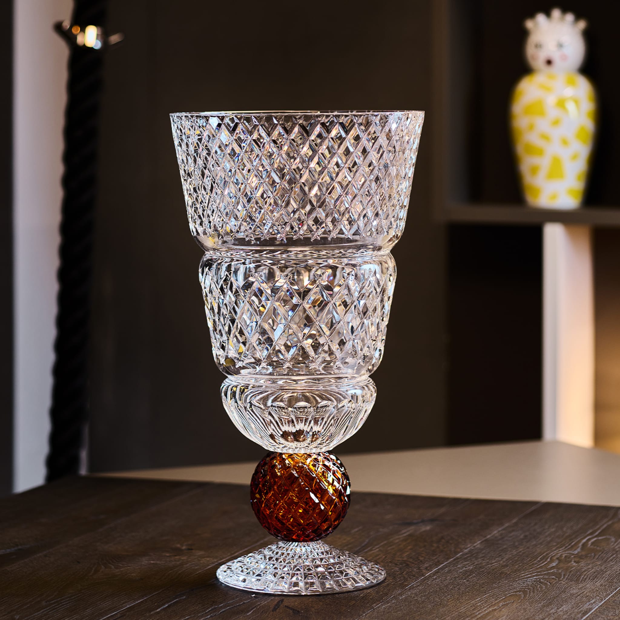 Vase conique Katherine avec sphère d'ambre - Vue alternative 1