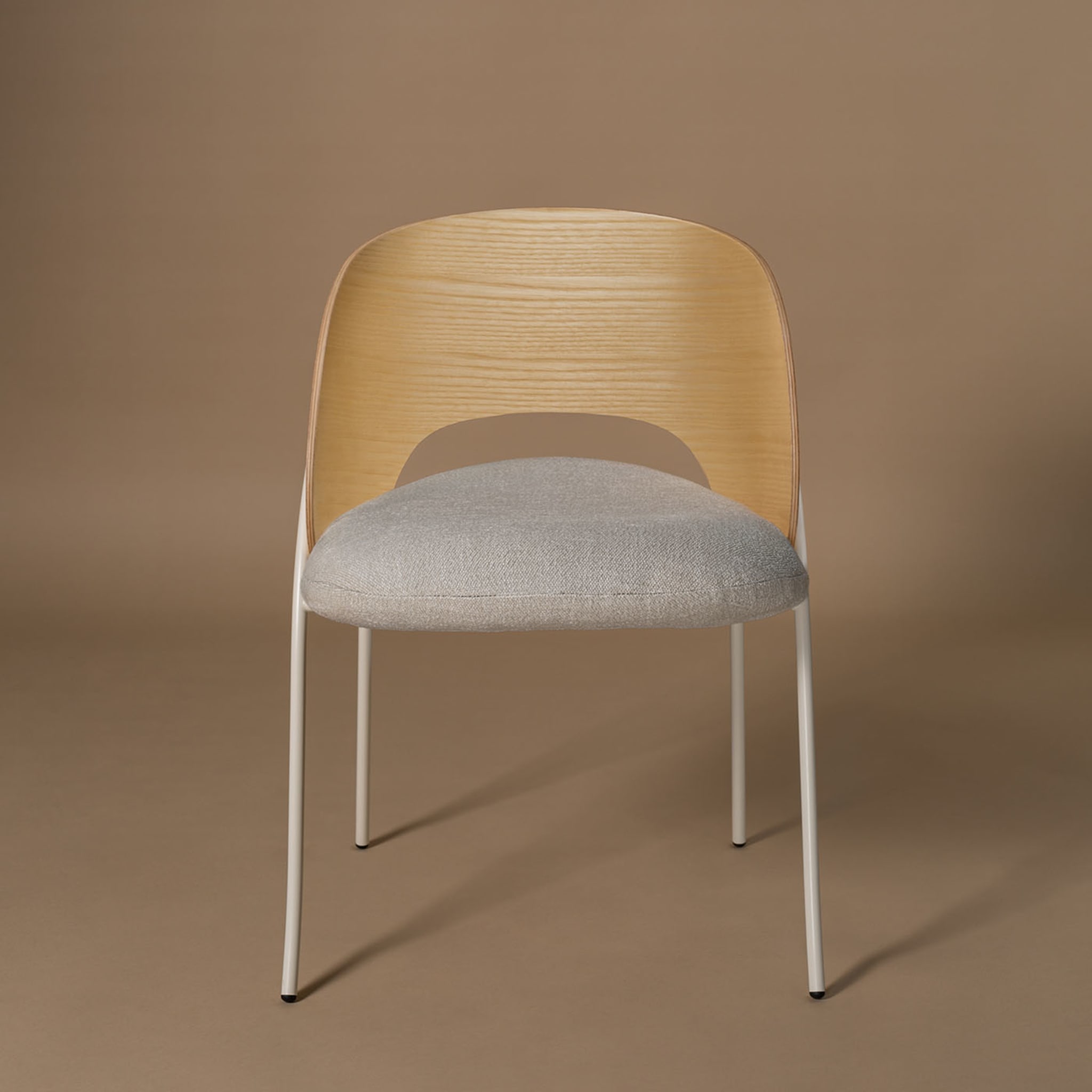 Hagu Chair by Ed Ng, AB Concept - Alternative view 1