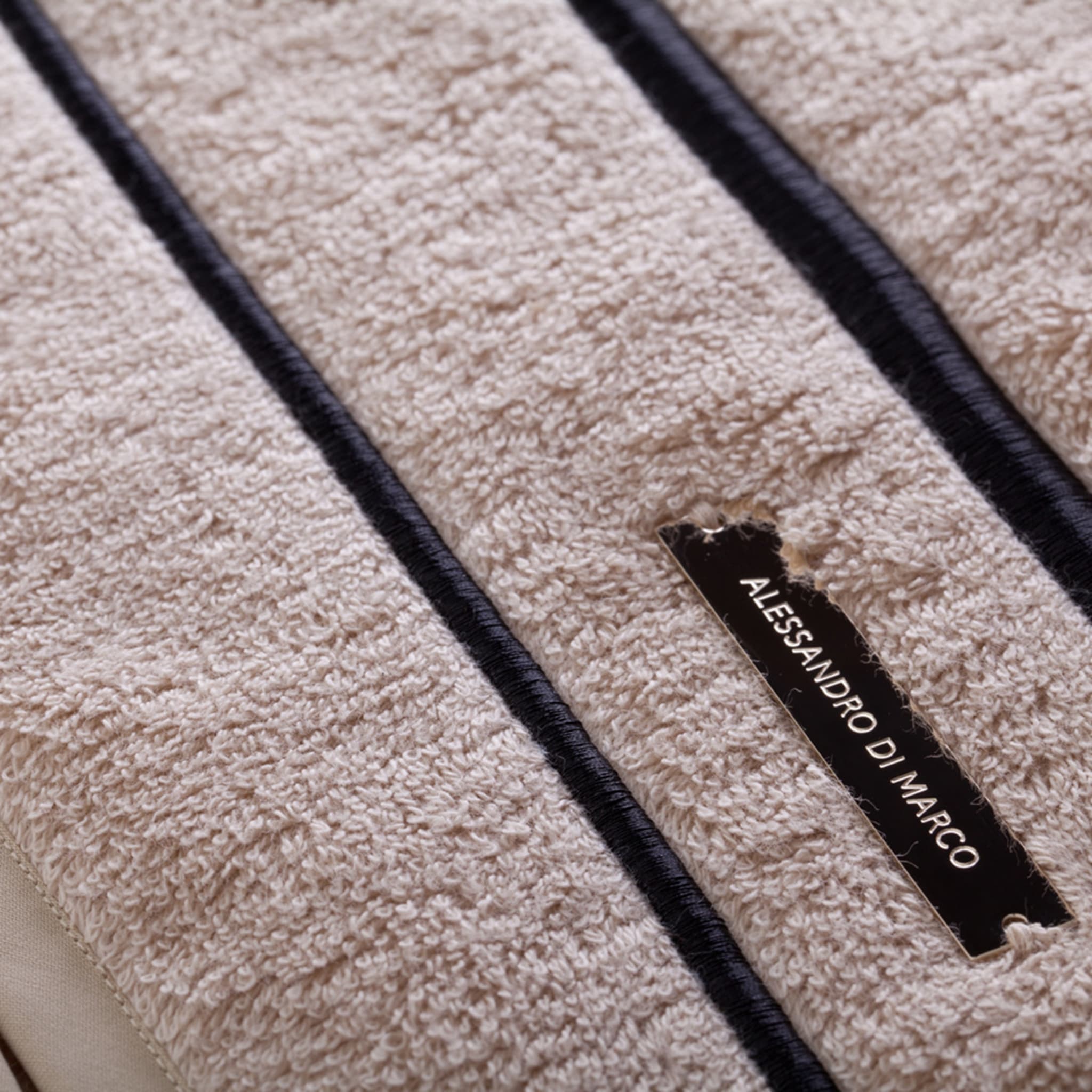 Large Bath Towel Set - Black and Beige - Alternative view 1