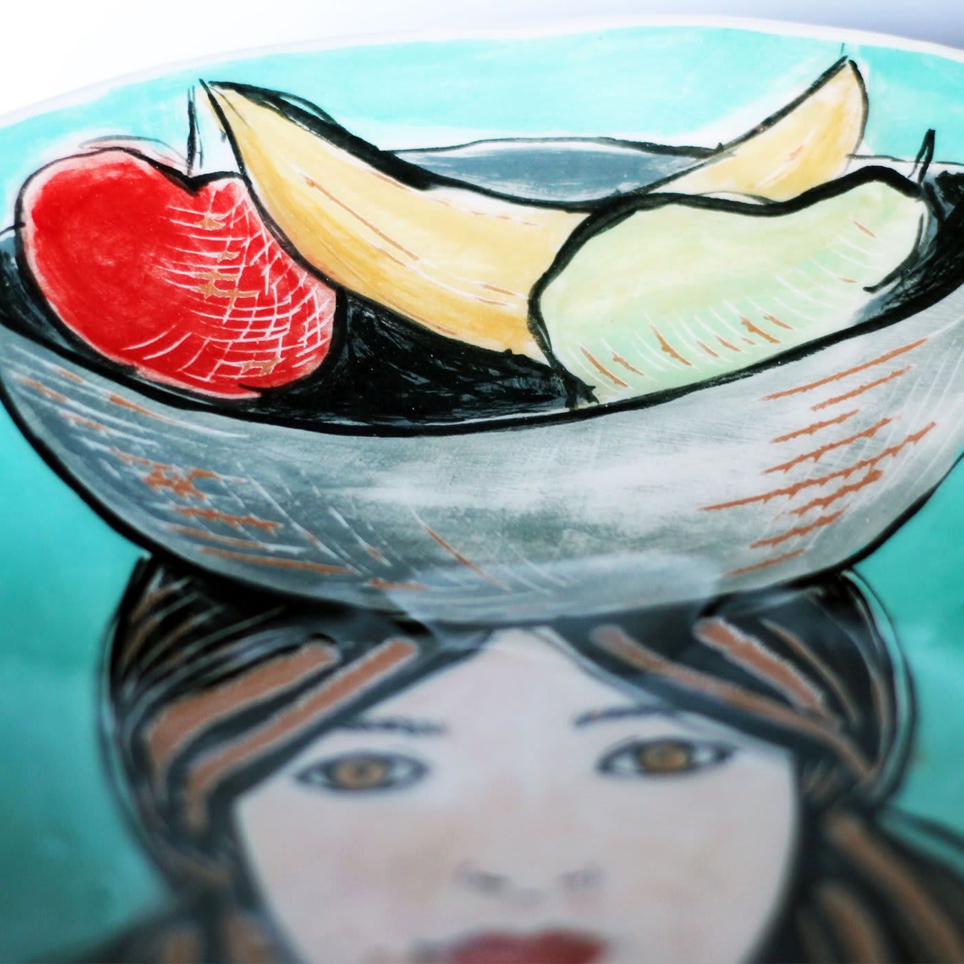 Donna con Vaso di Frutta Cakestand - Dalila Chessa