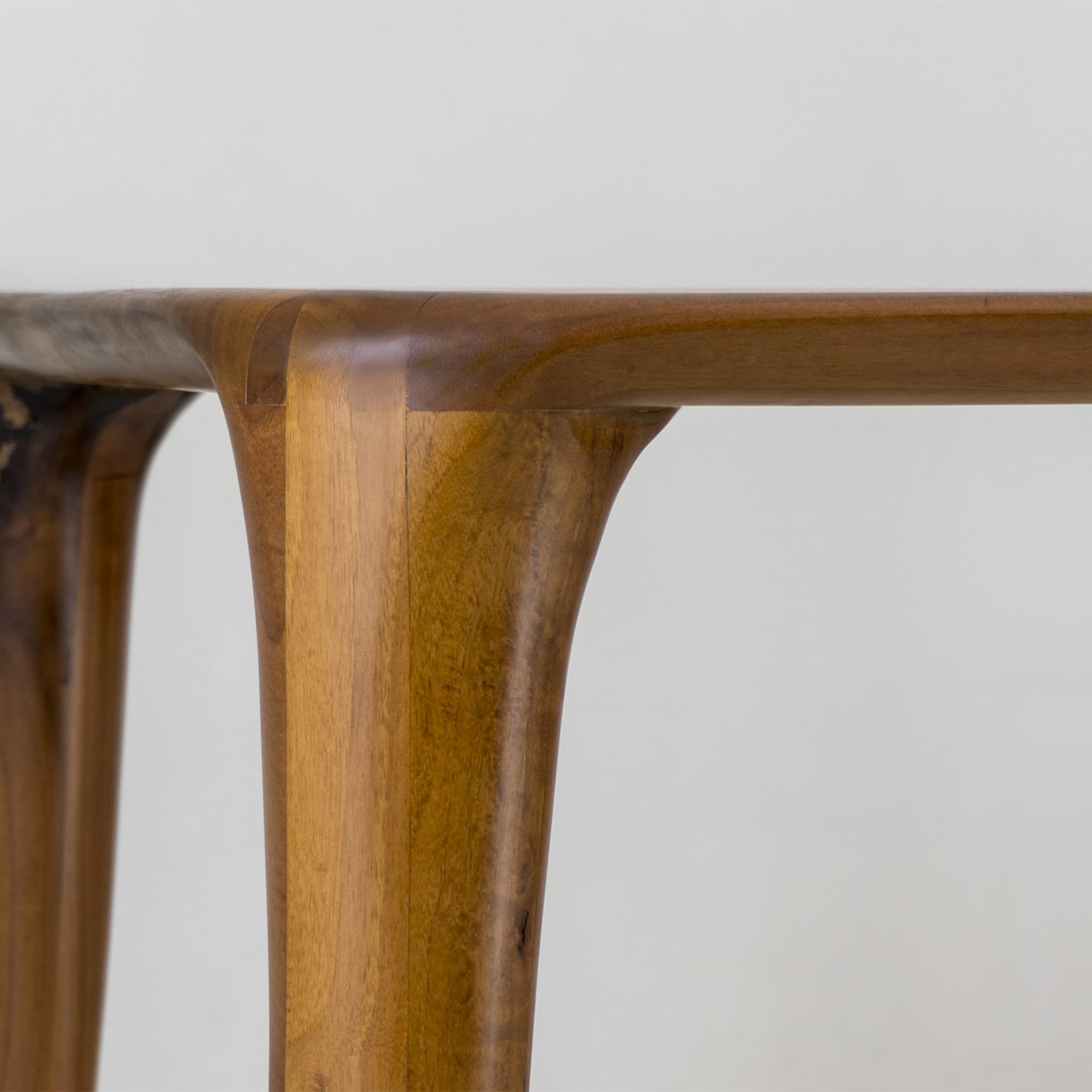 S_Table Solid Wood Dining Table - Alternative view 4