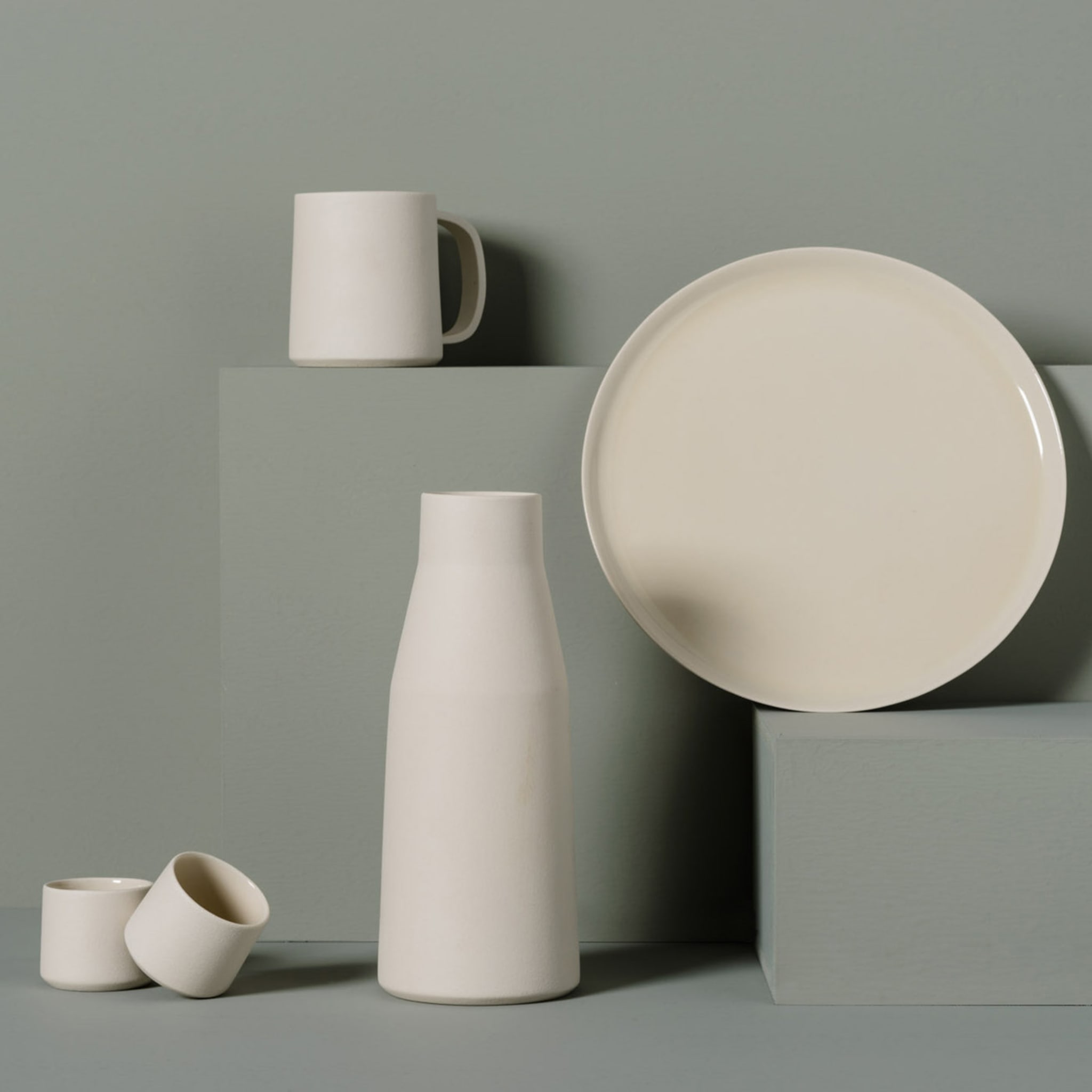White Ceramic Vase or Carafe - Alternative view 1
