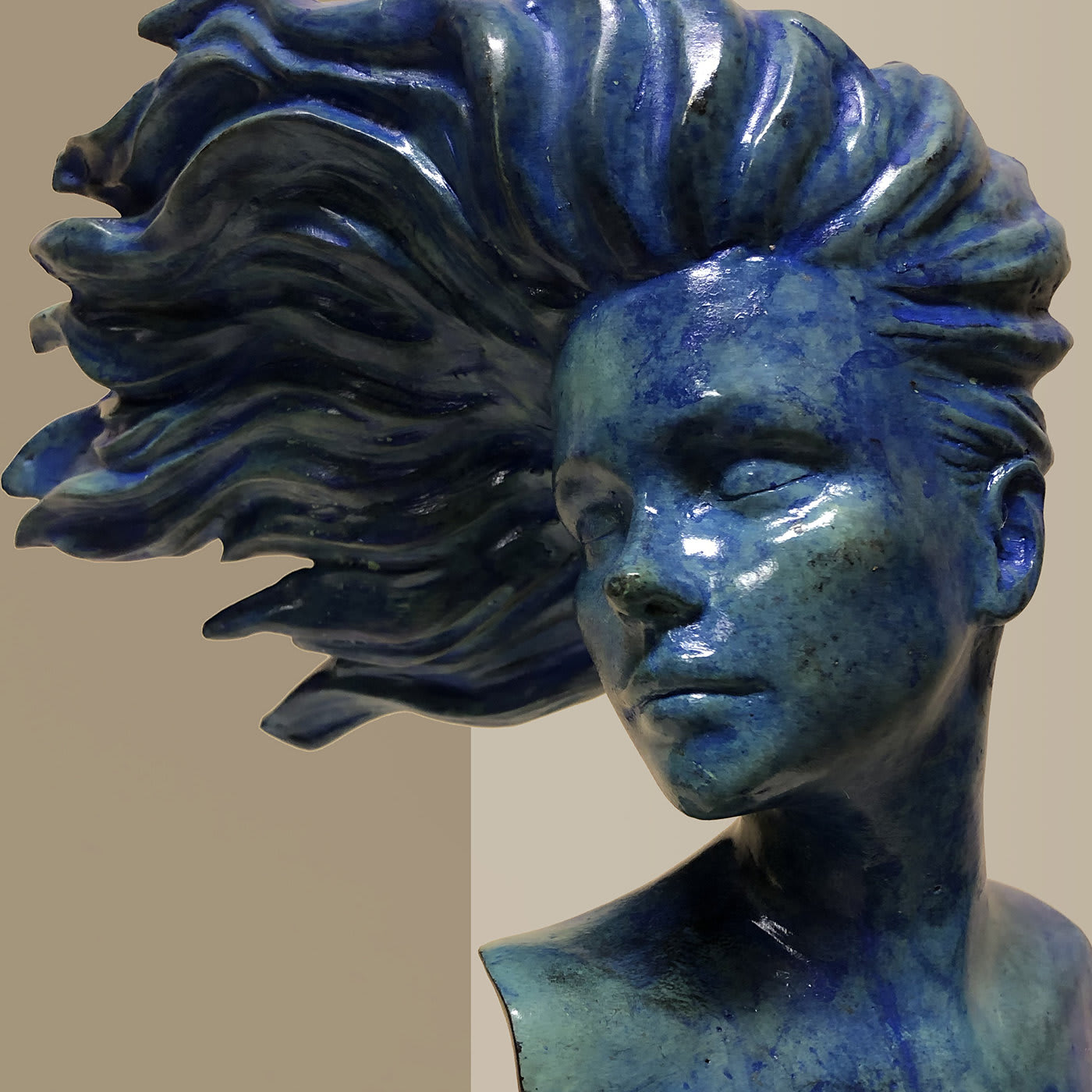 Woman in The Wind Sculpture - Fonderia Artistica Ruocco