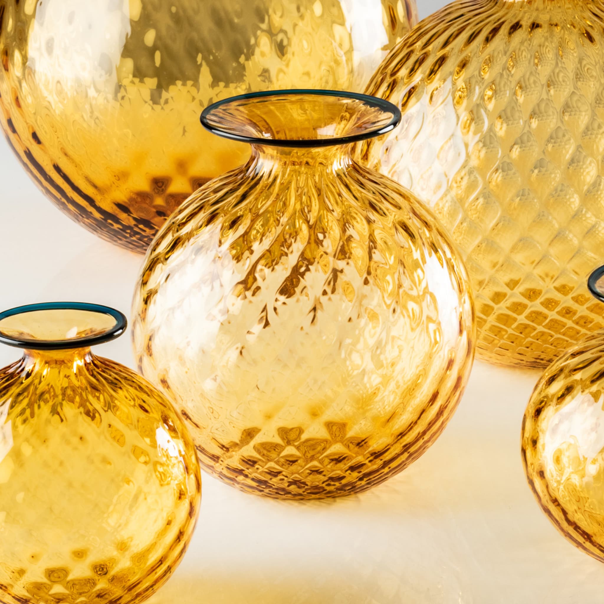 Monofiore Balloton Small Amber Vase - Alternative view 1