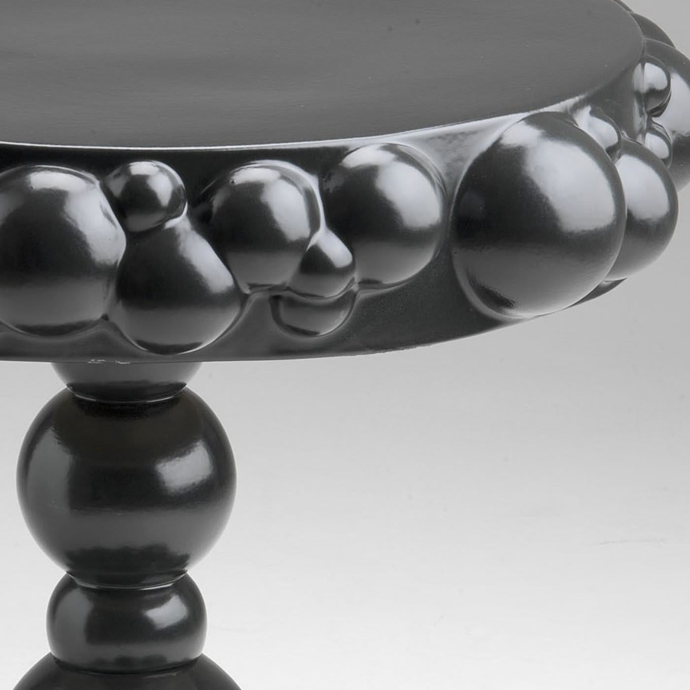 Venus Black Table by Antonio Cagianelli - Laboratorio Pesaro