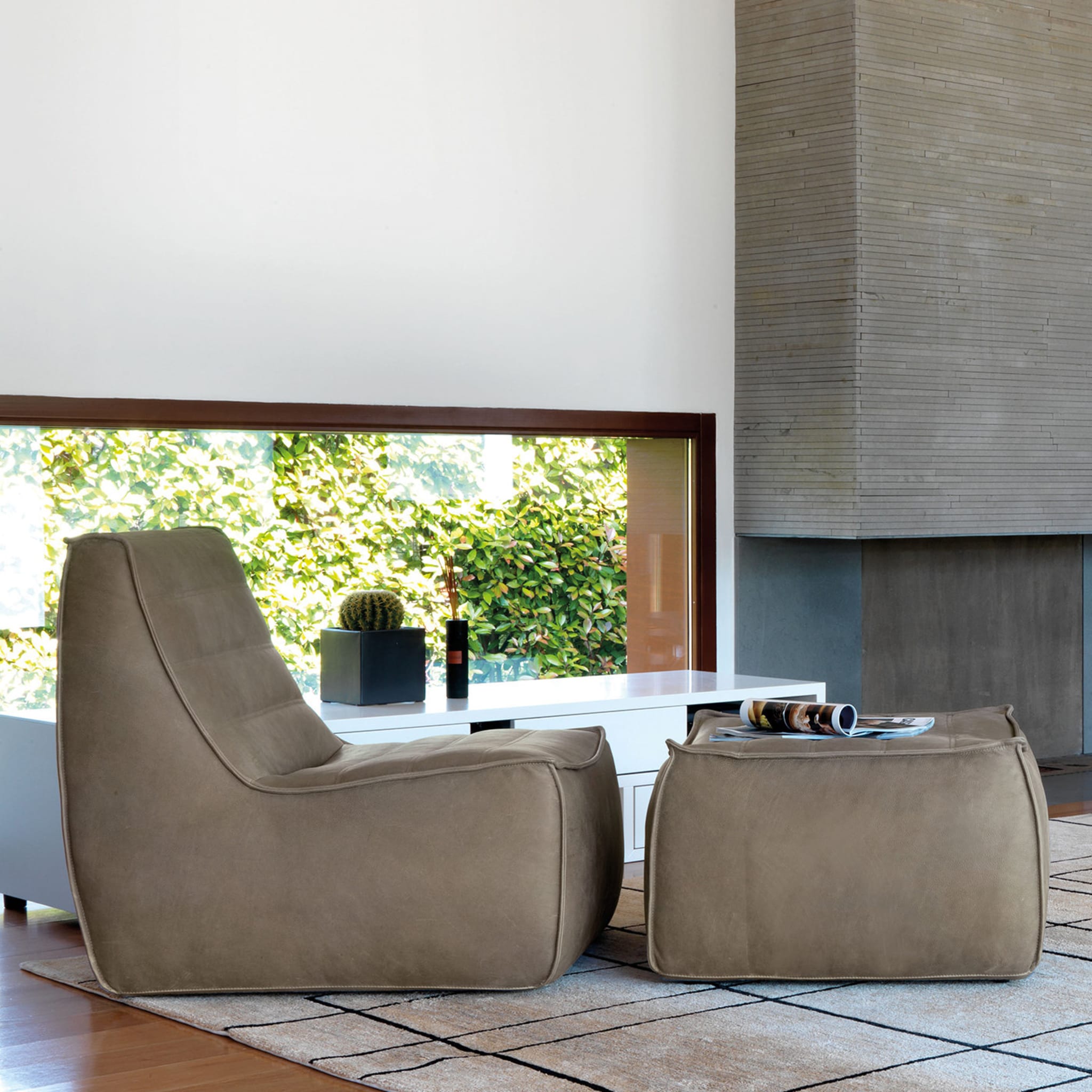 Nano Leather Armchair and Pouf  - Alternative view 4