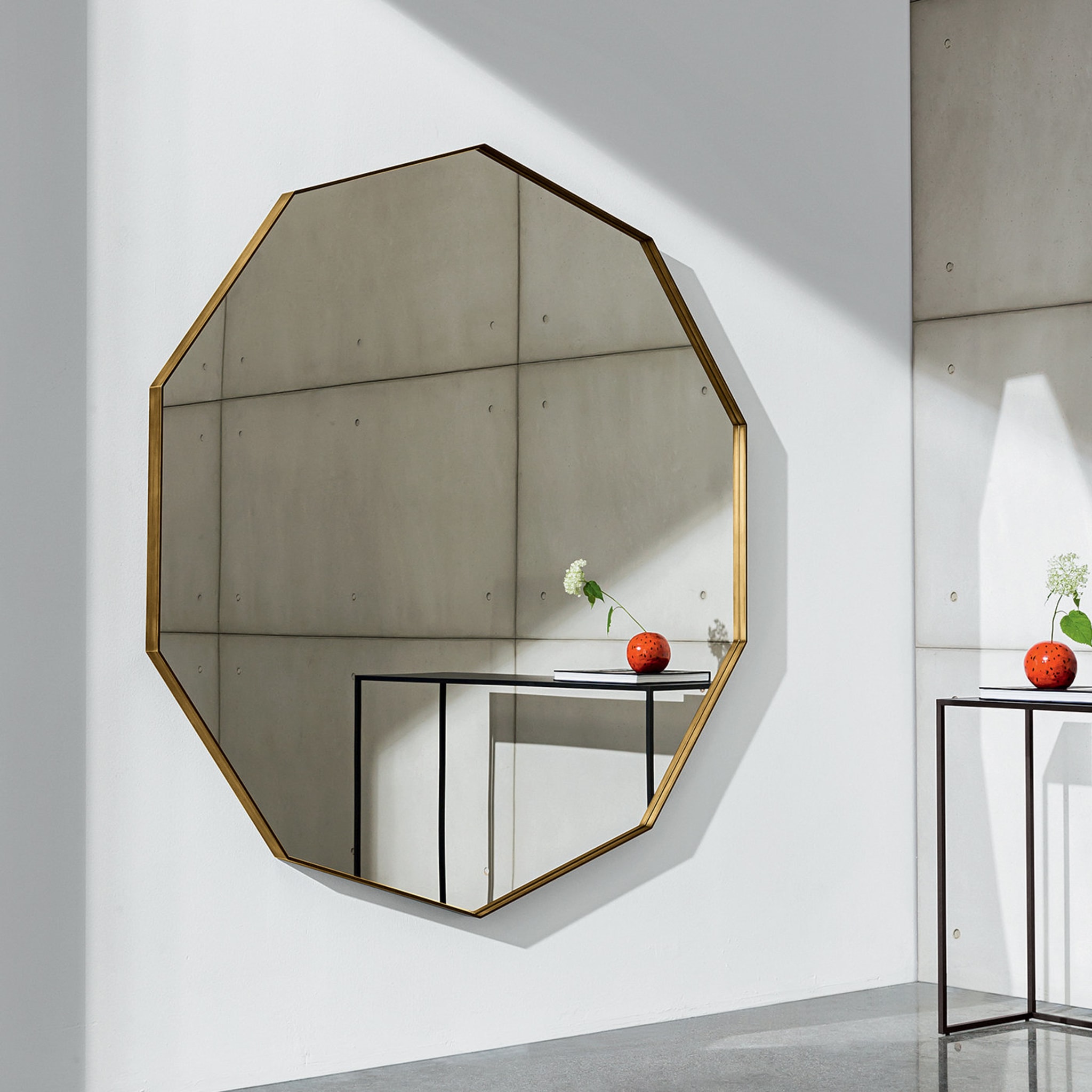 Visual Decagonal Brass Mirror - Alternative view 2