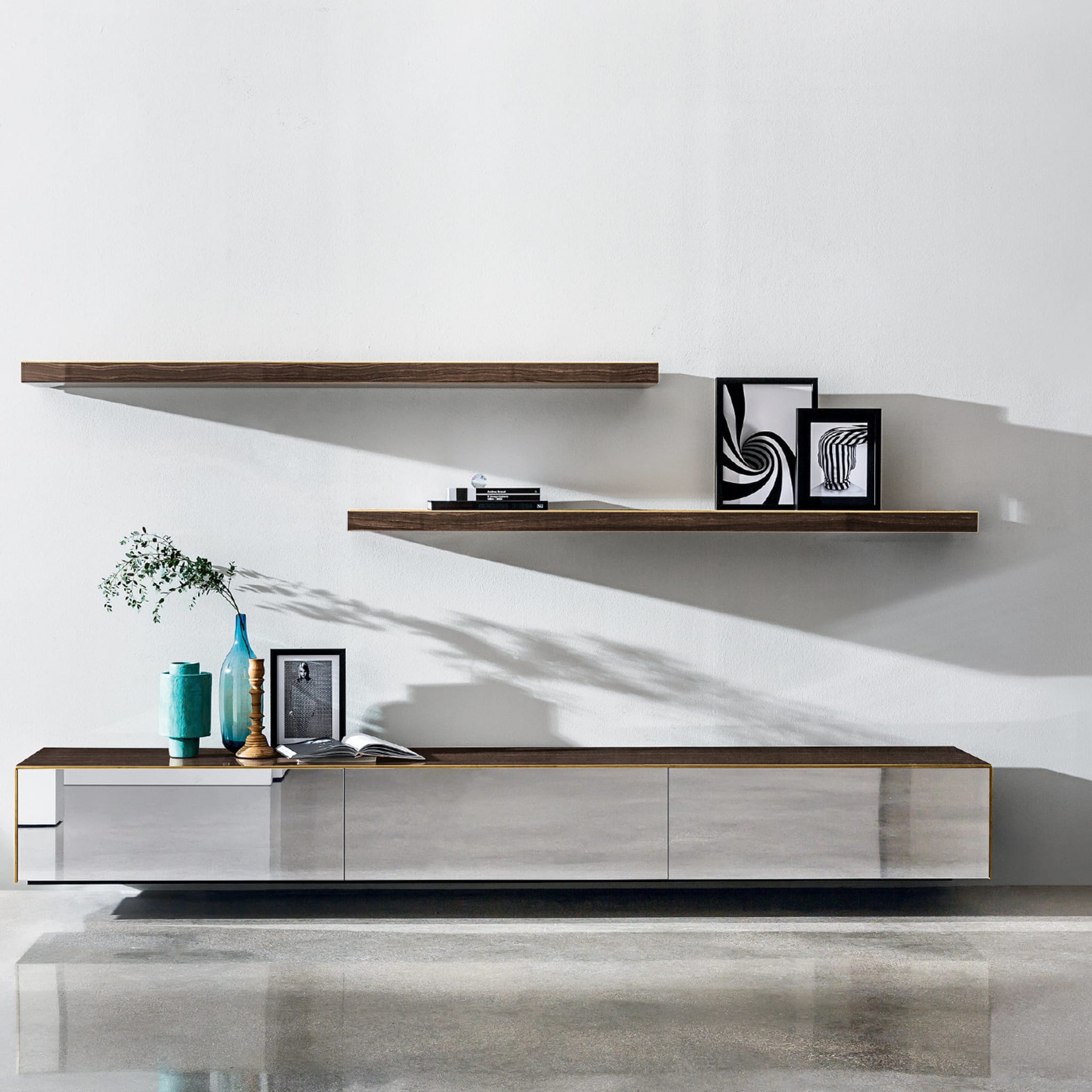 Magda Suspended Eramosa and Glass Sideboard - Alternative view 3