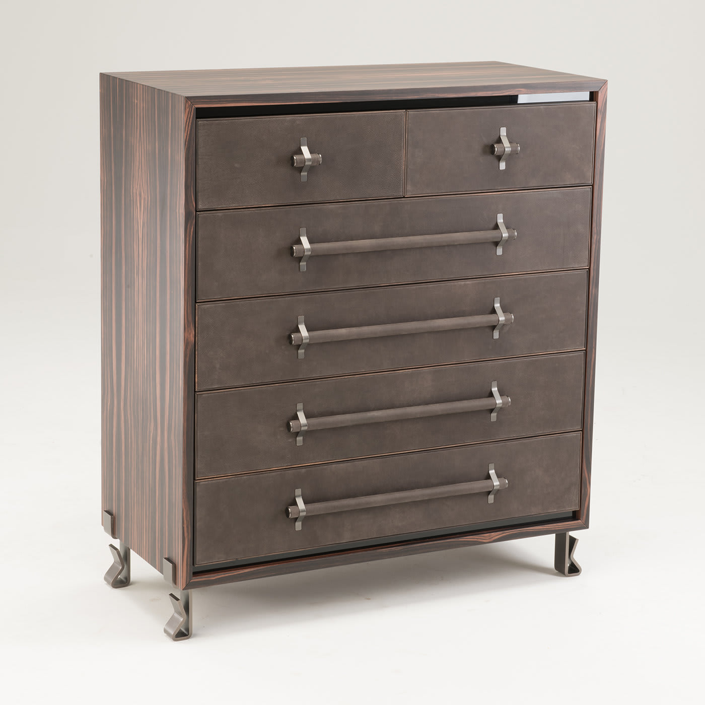 Settimo Ebony Chest of Drawers by Michael Schoeller - Disegnopiù