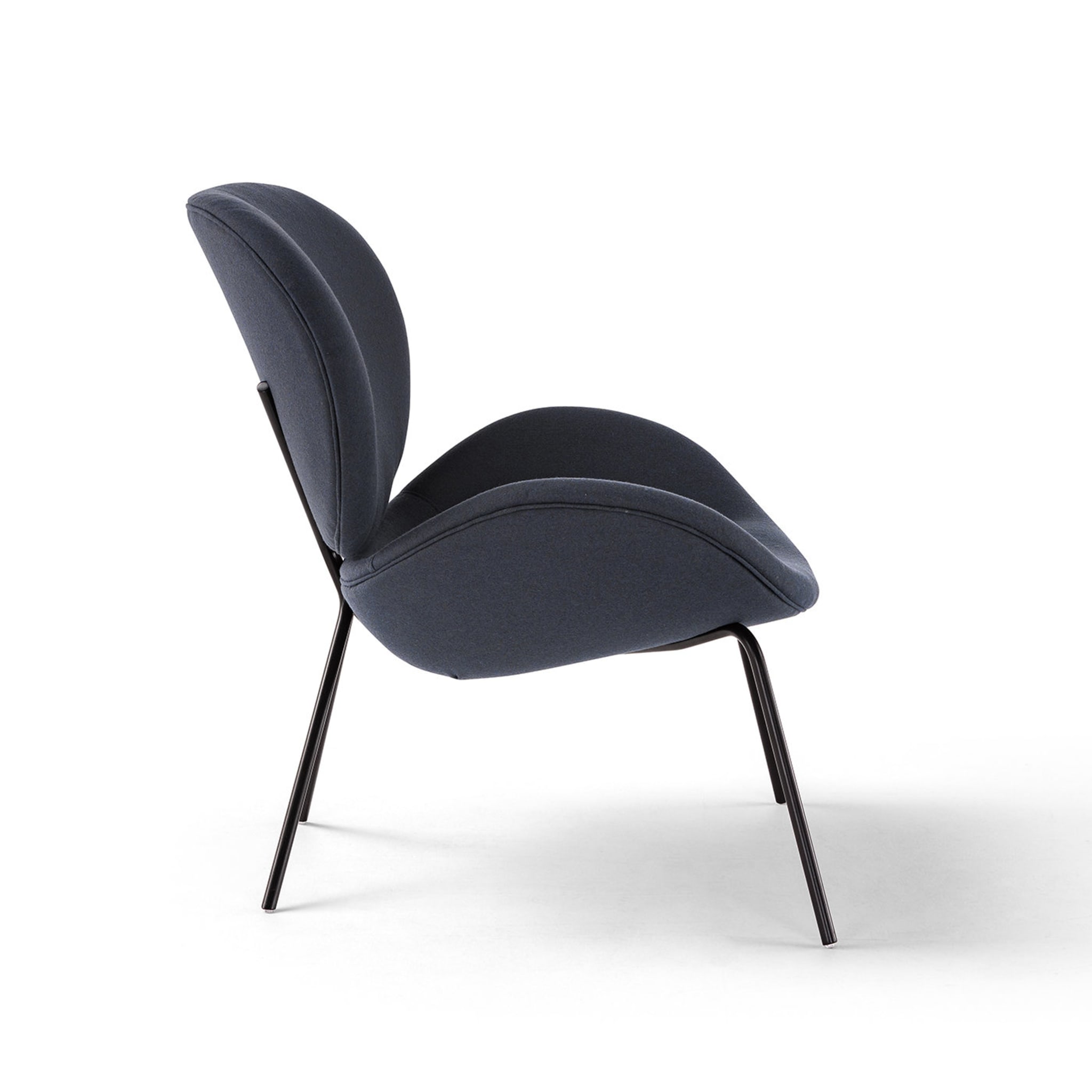 Uchiwa Upholstered Armchair by Quaglio & Simonelli - Alternative view 3