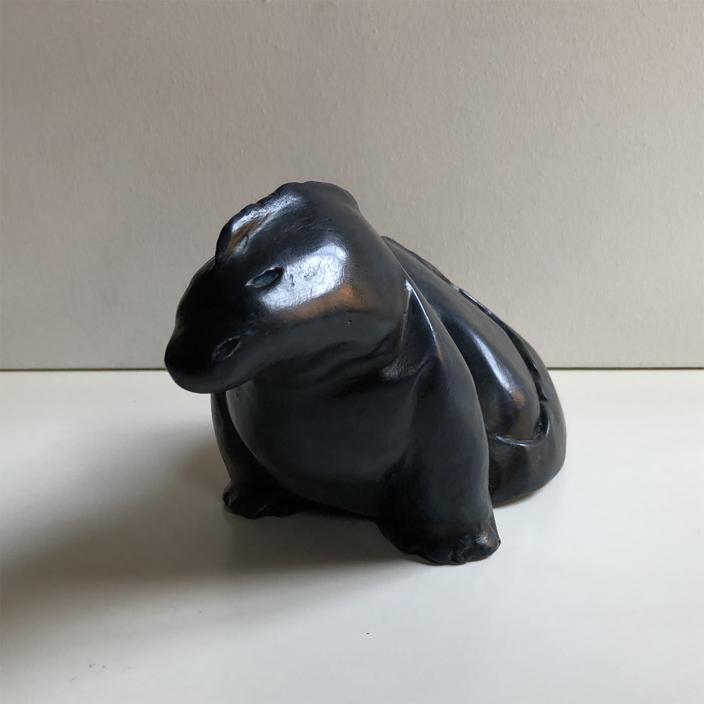 Iguana Sculpture Black - Daniele Nannini