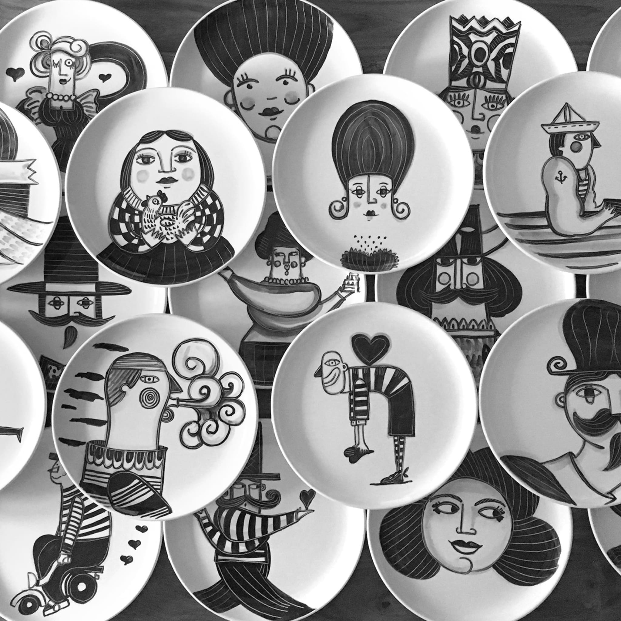 Sandra Black and White Stories Plate Collection  - Alternative view 2