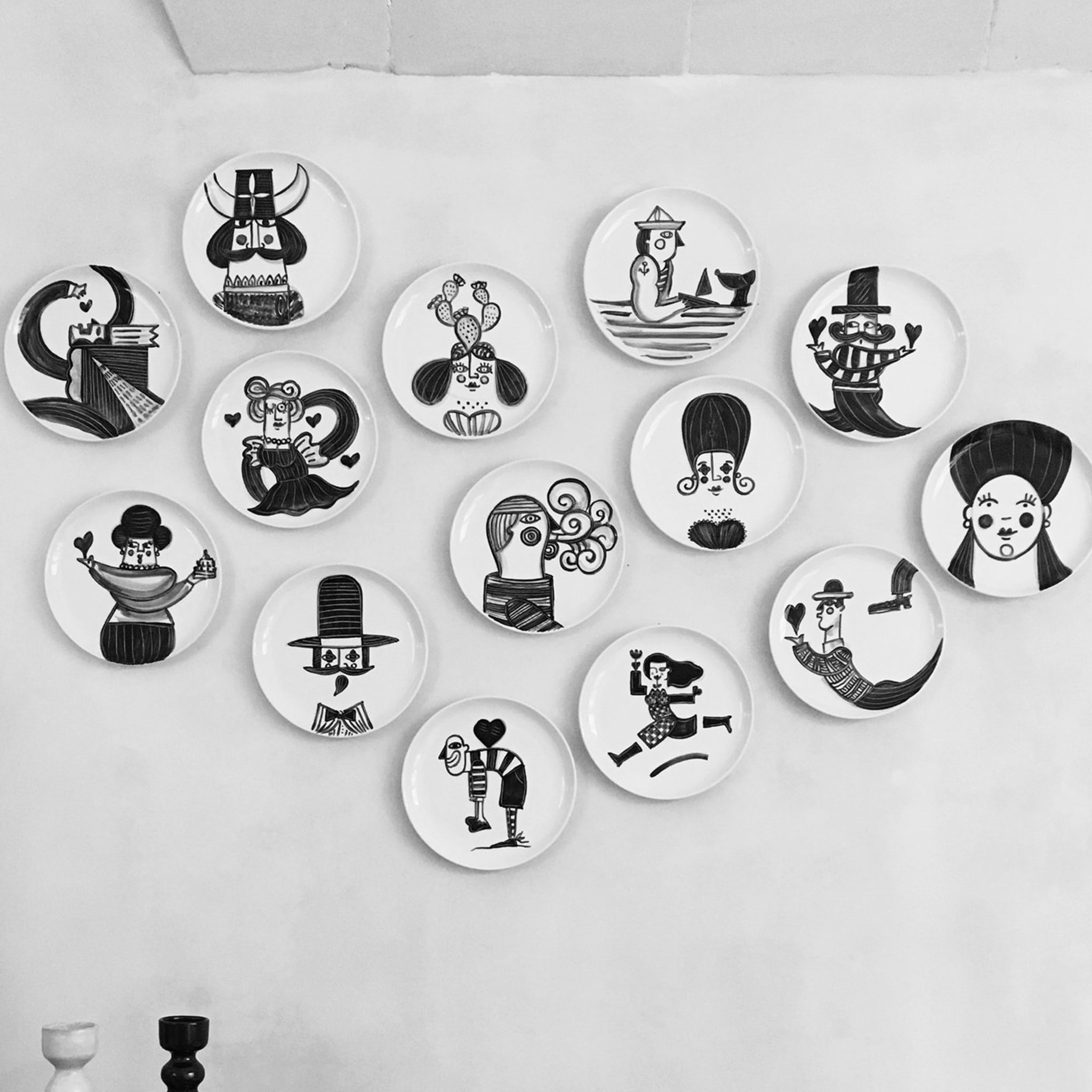 Eva Black and White Stories Plate Collection  - Alternative view 4