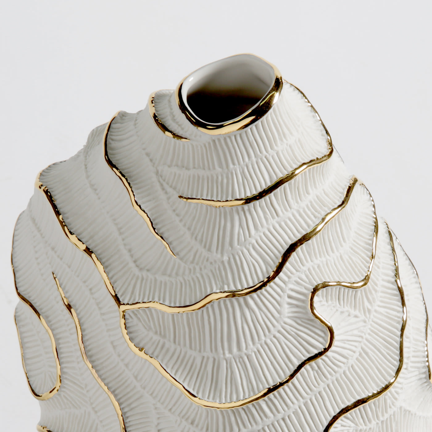 Fossilia Gold Vase - Fos Ceramiche