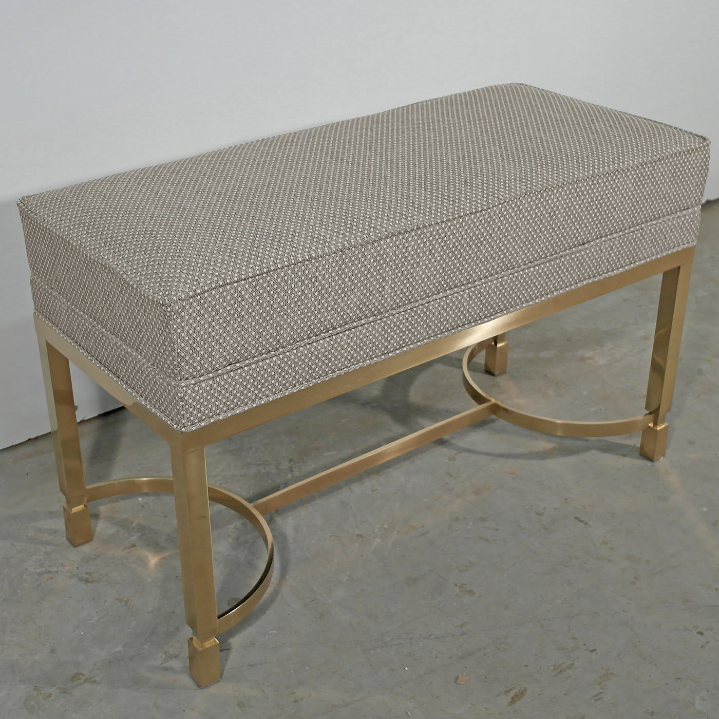 Two-Tone Upholstered Bench - S&L Interni