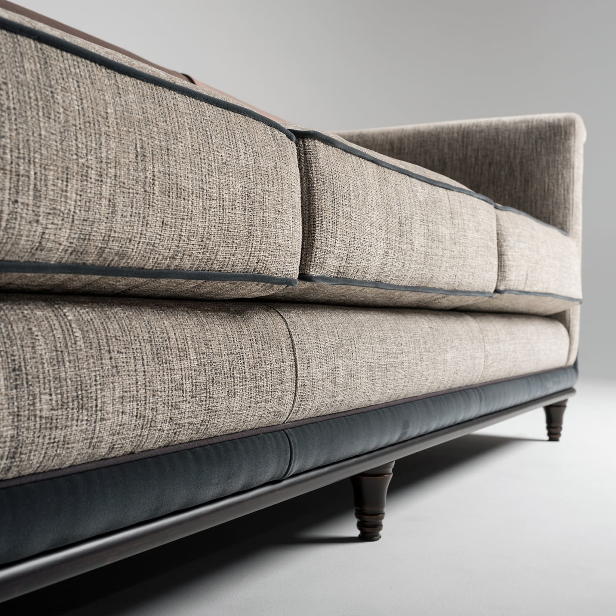 Balmoral 3-Seater Sofa Couture Collection - Alternative view 2