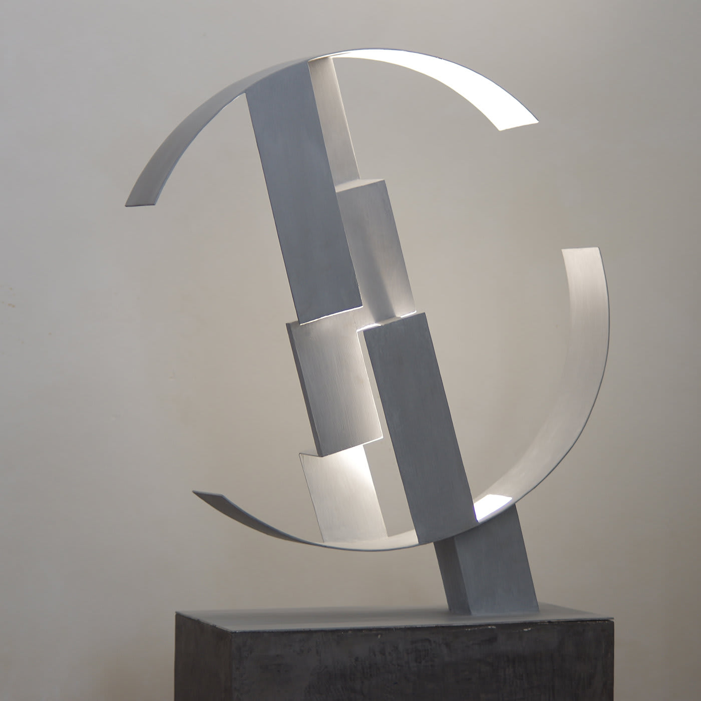 Space Odyssey Freestanding Sculpture Giorgio Cubeddu | Artemest