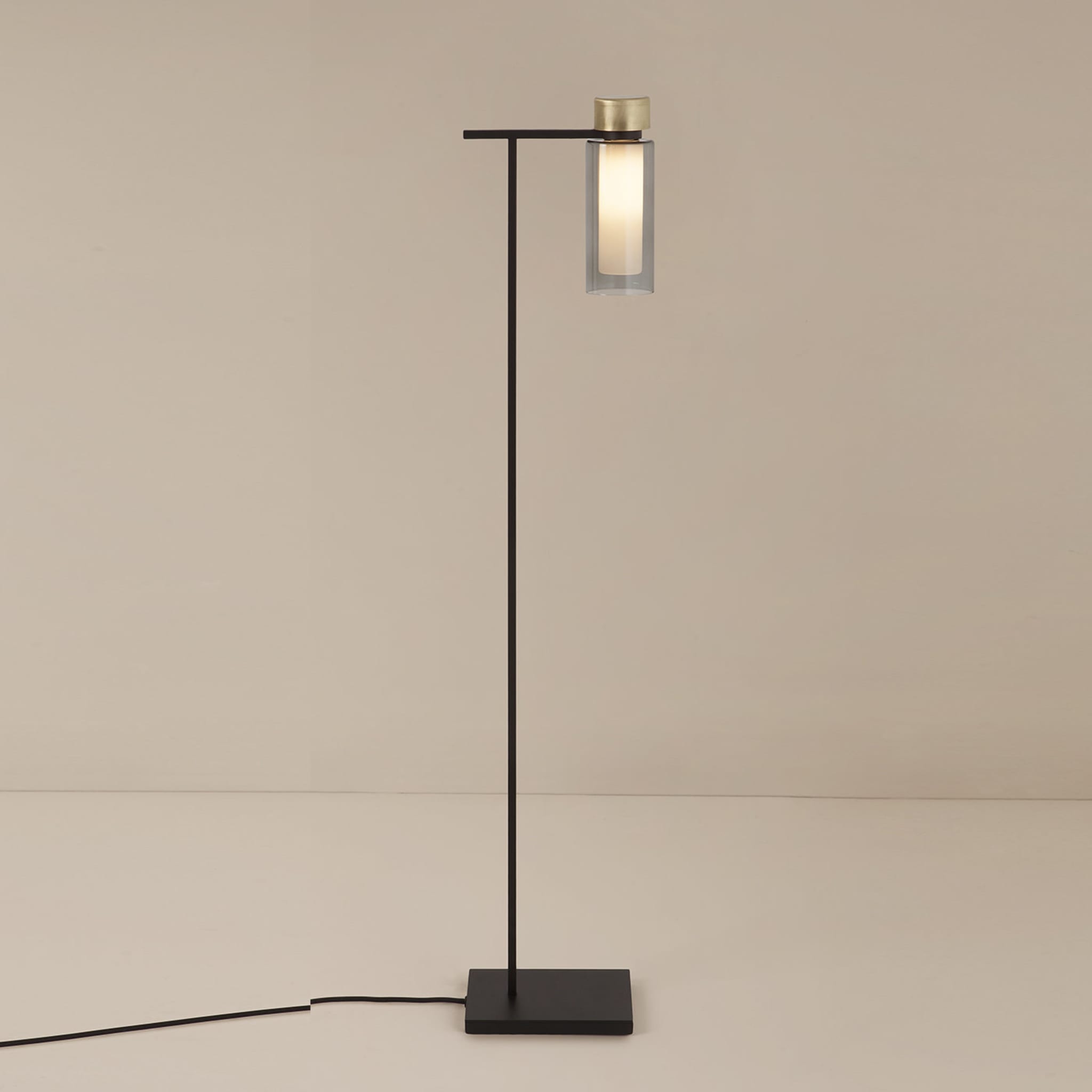 Osman Floor Lamp by Corrado Dotti - Alternative view 3