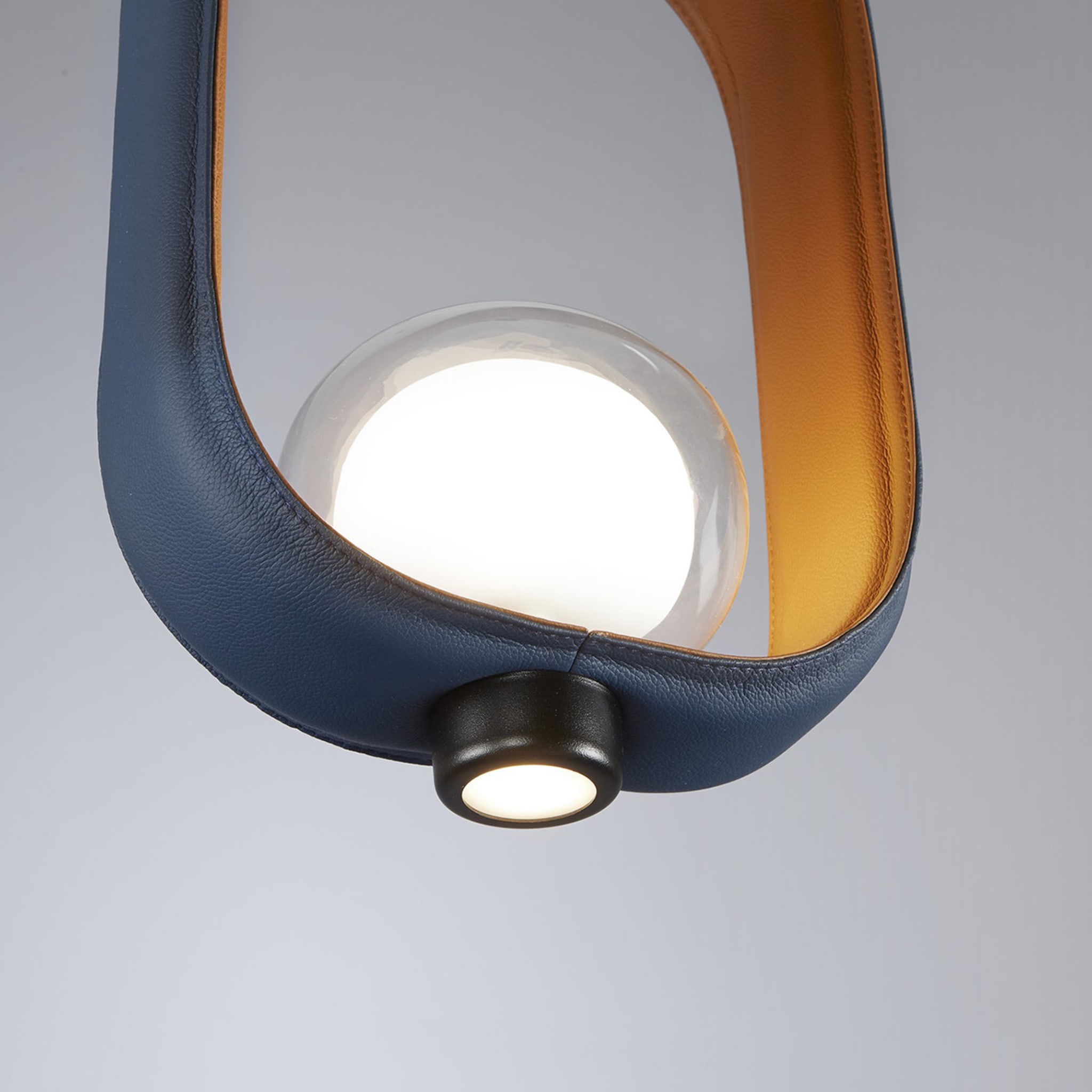 Filipa Leather Pendant Lamp by Corrado Dotti - Alternative view 1
