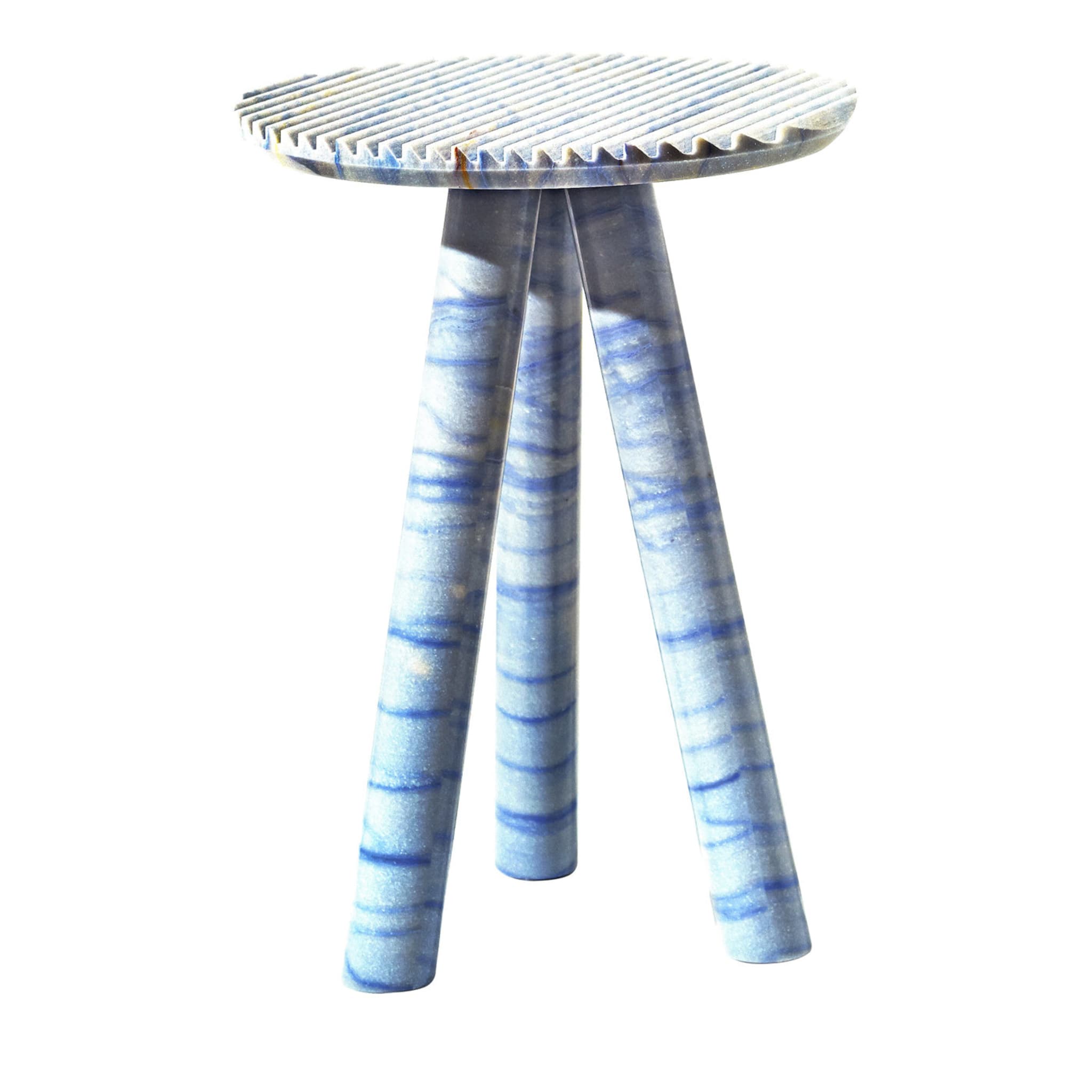 Table basse à feuillure bleue de Patricia Urquiola - Vue principale