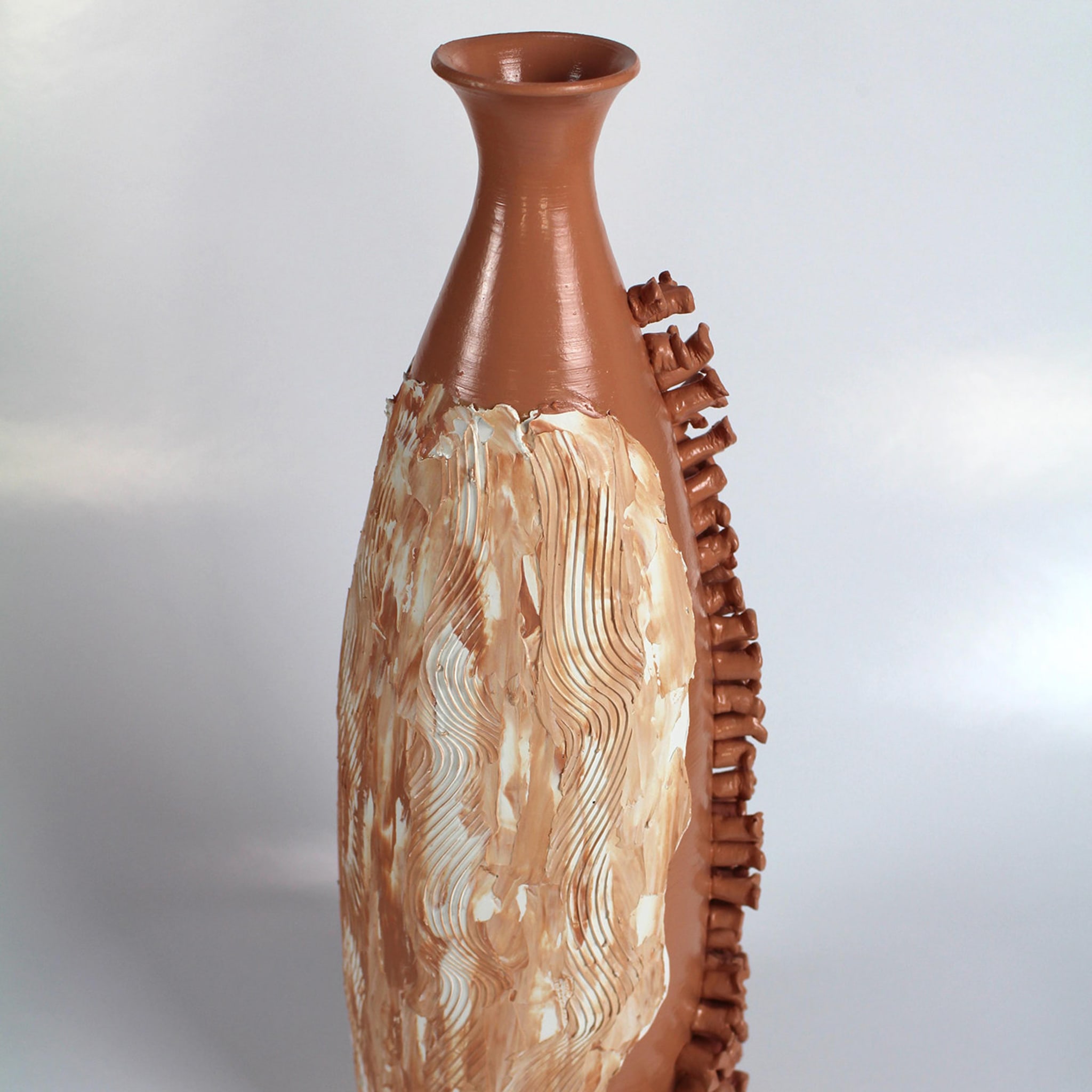 Terrakotta-Vase 26 von Mascia Meccani - Alternative Ansicht 4