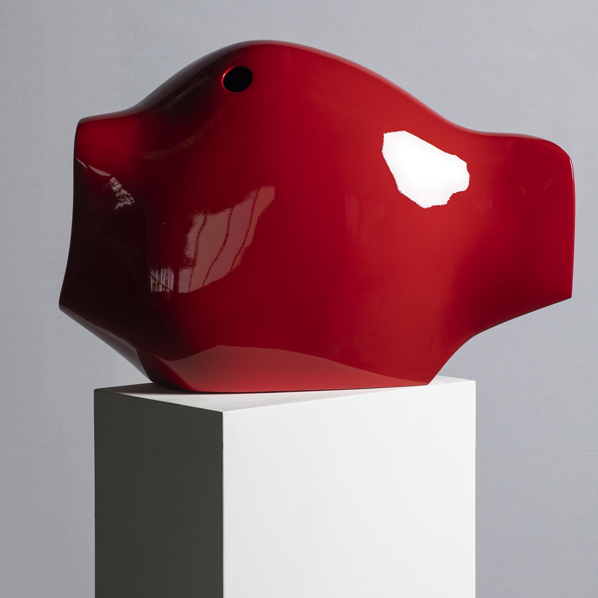 Rote Fisch-Skulptur - Alternative Ansicht 1